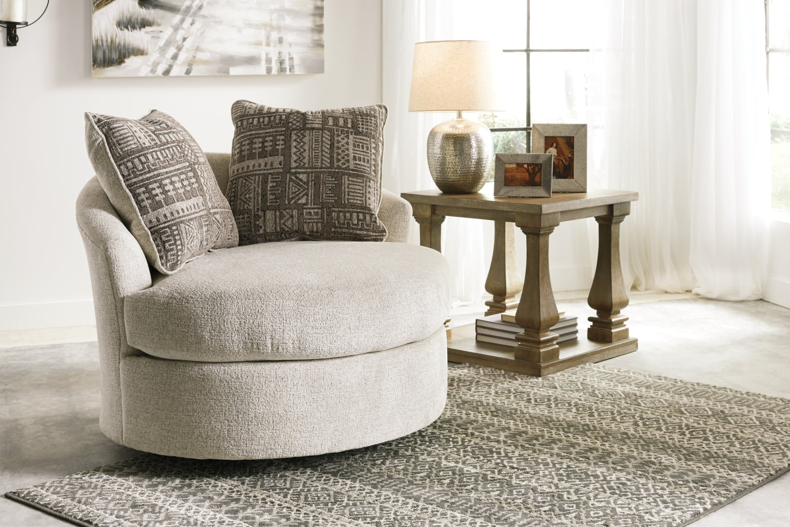 Soletren Swivel Accent Chair