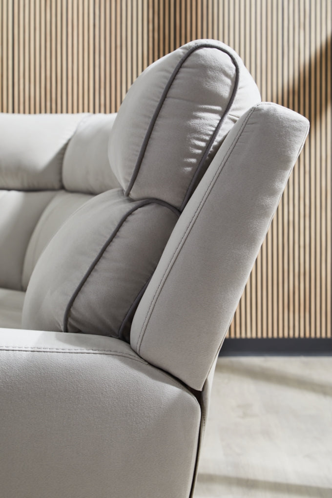 Grafton Pike 6-Piece Reclining Sectional with Storage Console