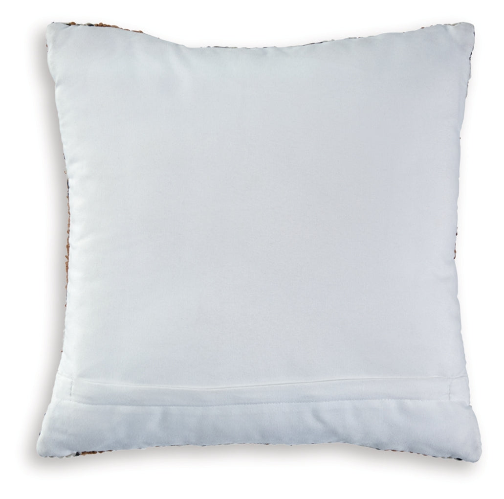 Kierenworth Pillow