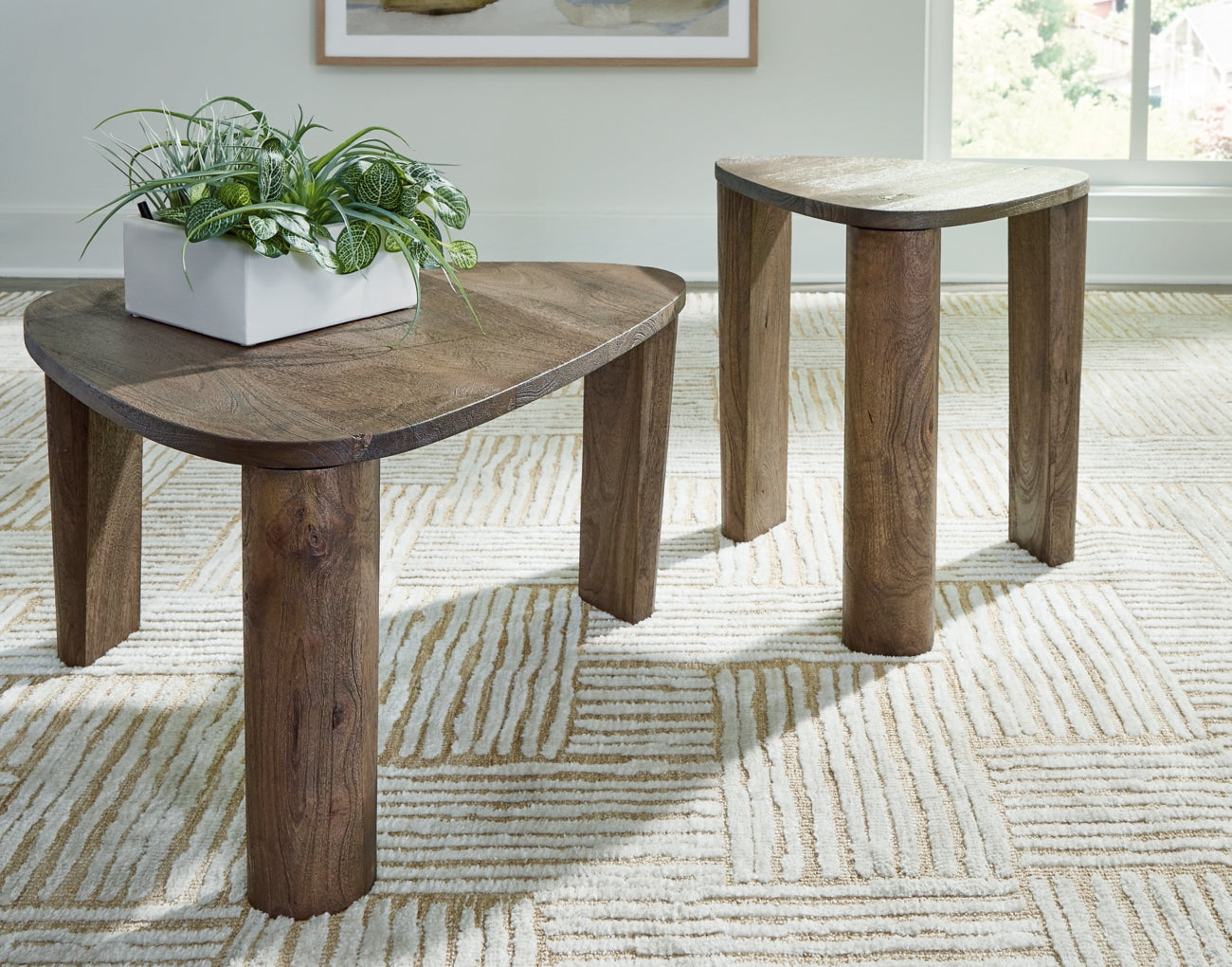Reidport Accent Cocktail Table Set