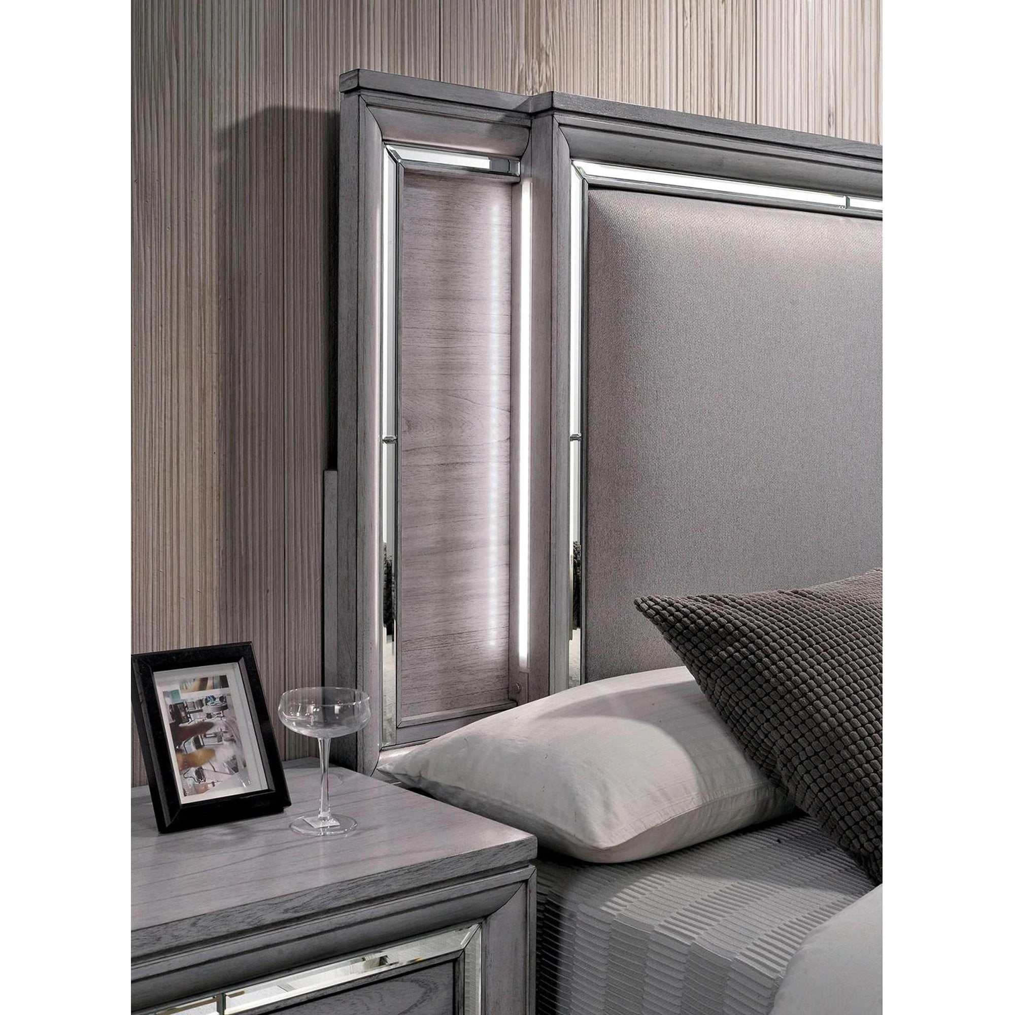 Alanis Gray 4pc Queen Bedroom Set w/ LED Light Trim