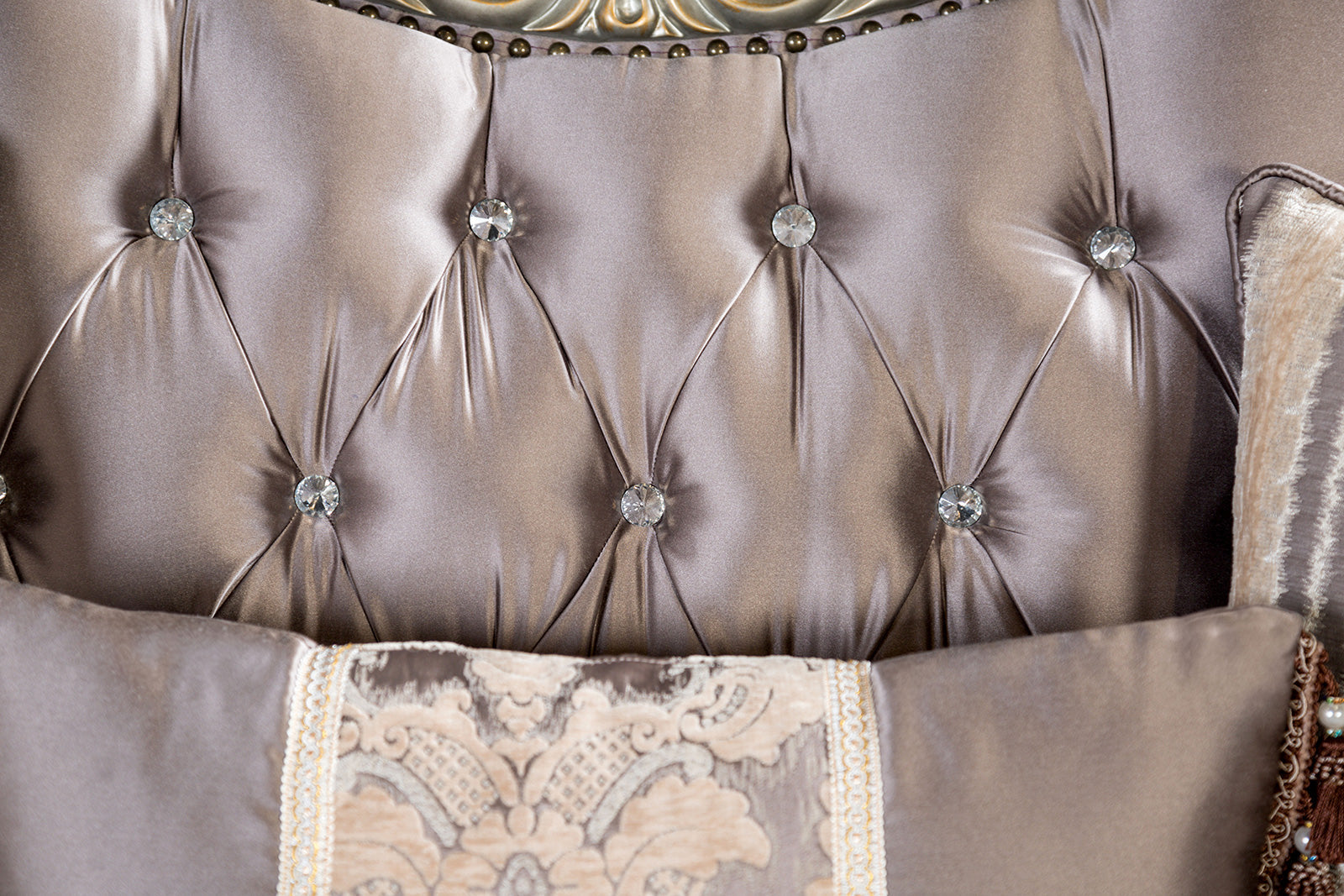 Albacete Champagne & Purple Velvet Chair