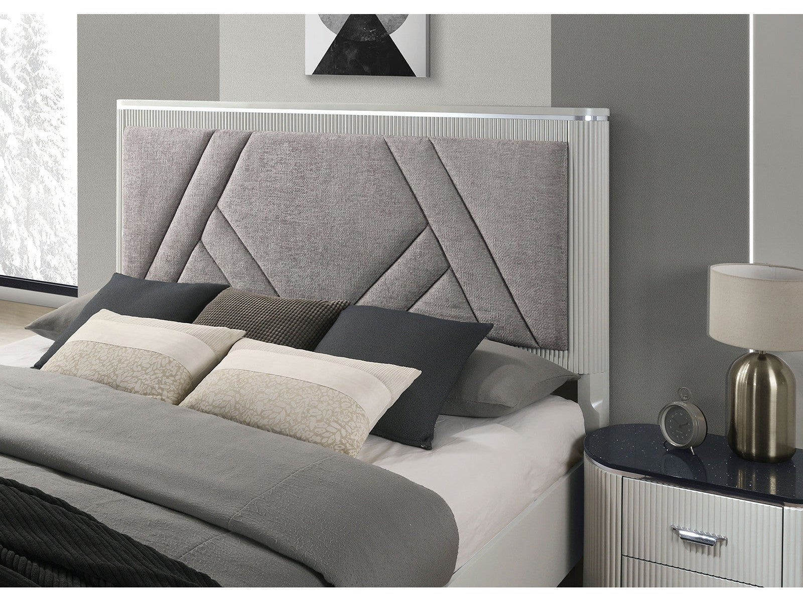 Aldgate Light Gray Queen Bed