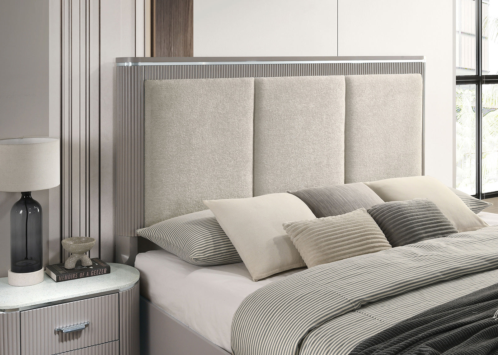 Aldridge Light Gray Eastern King Bed