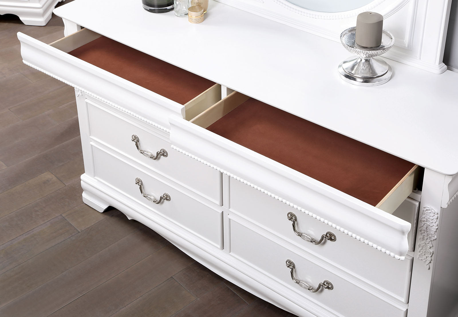 Alecia White 4 Pc. Twin Bedroom Set