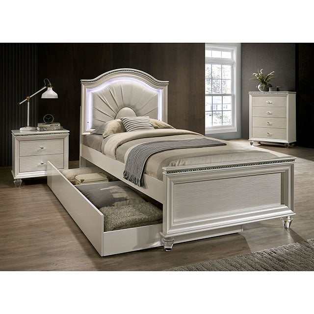 Allie Pearl White Full Bed