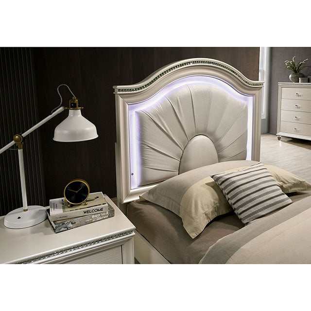 Allie Pearl White Full Bed