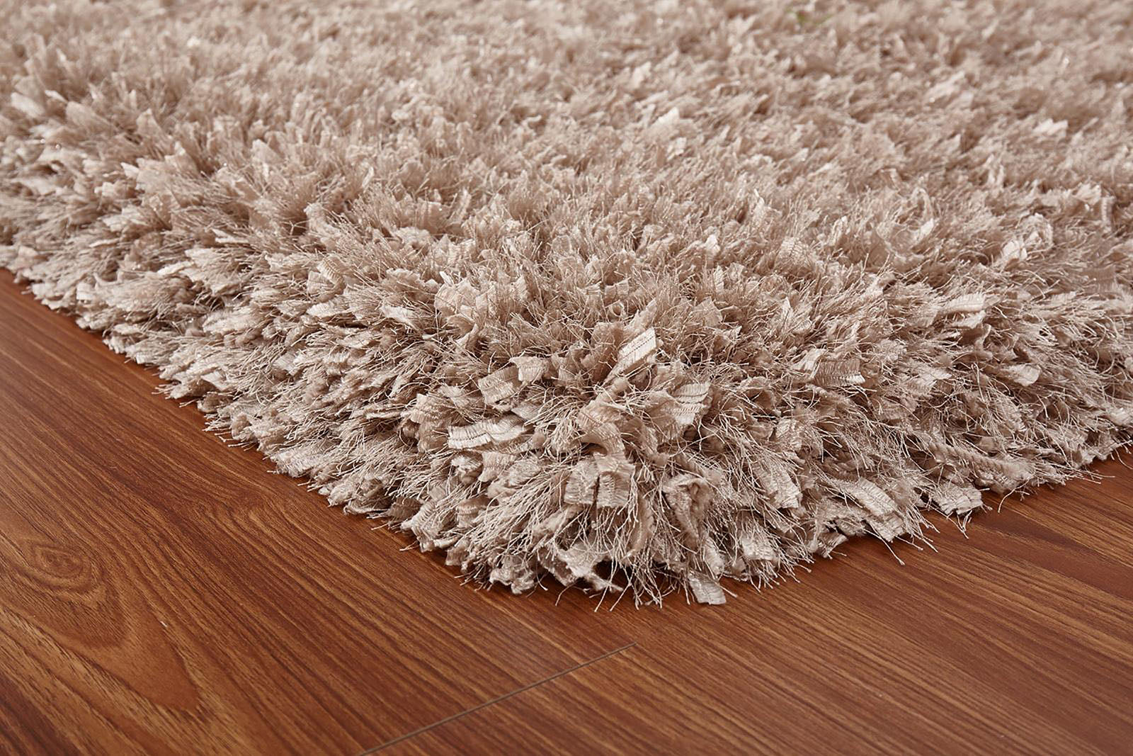 Annmarie Beige 5' X 8' Area Rug