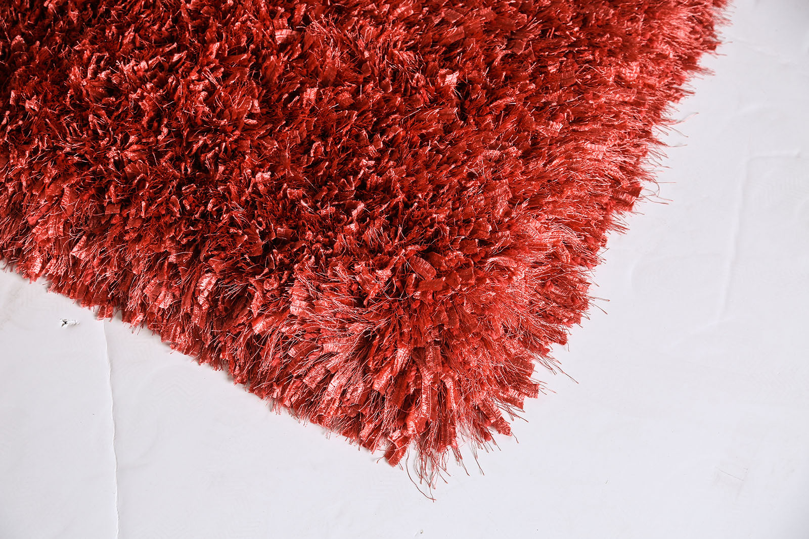 Annmarie Scarlet 5' X 8' Area Rug