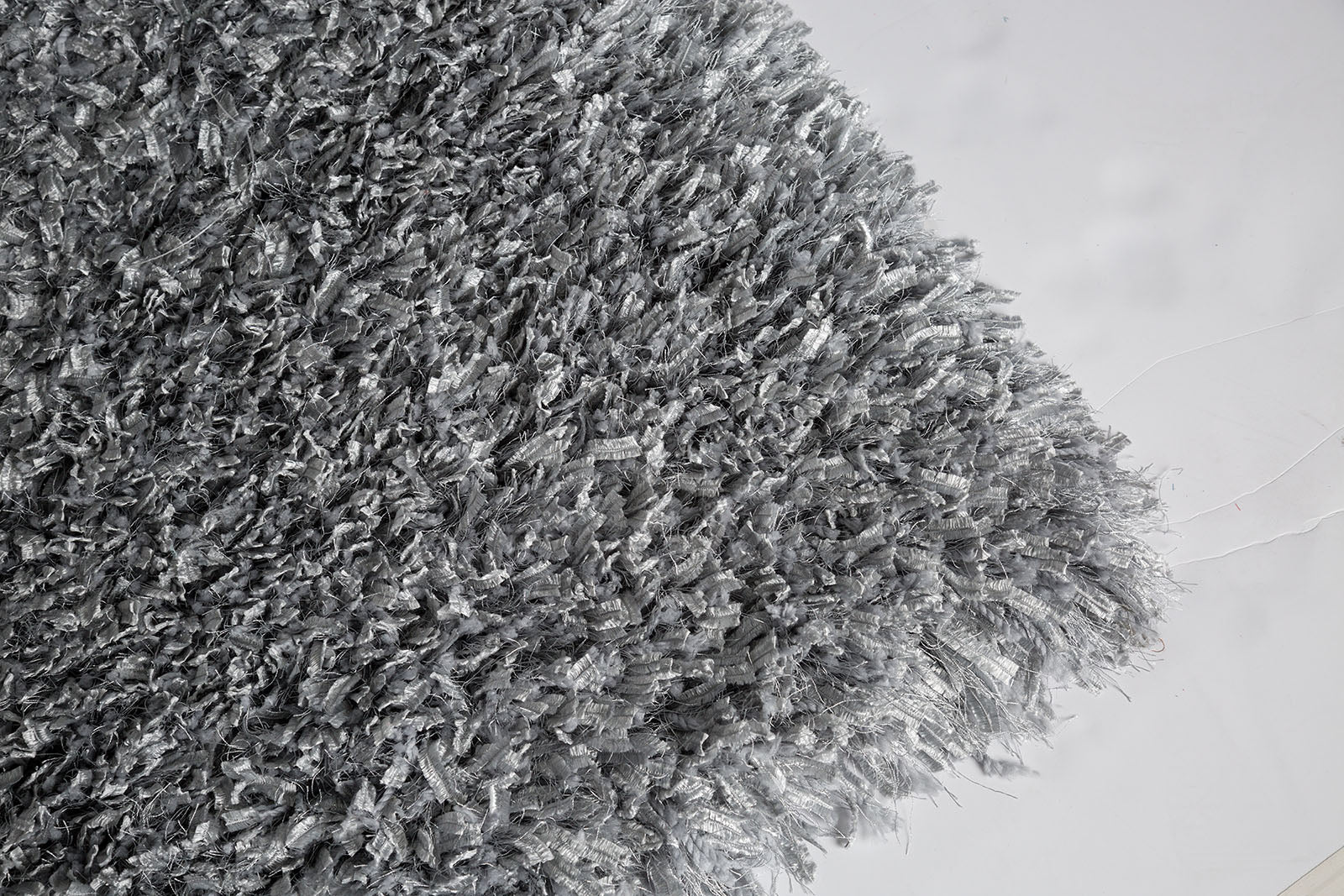 Annmarie Silver 5' X 8' Area Rug
