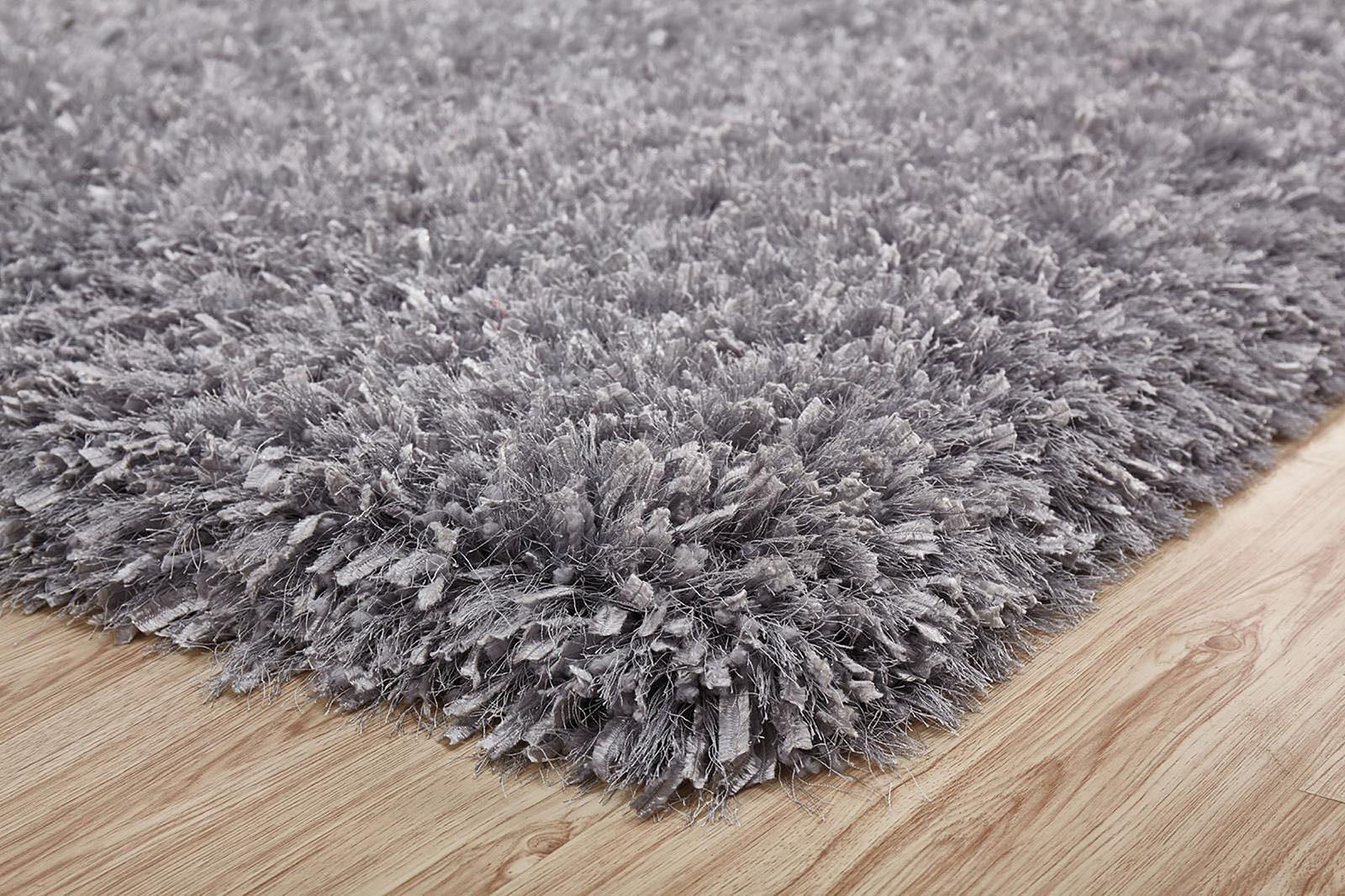 Annmarie Silver 5' X 8' Area Rug