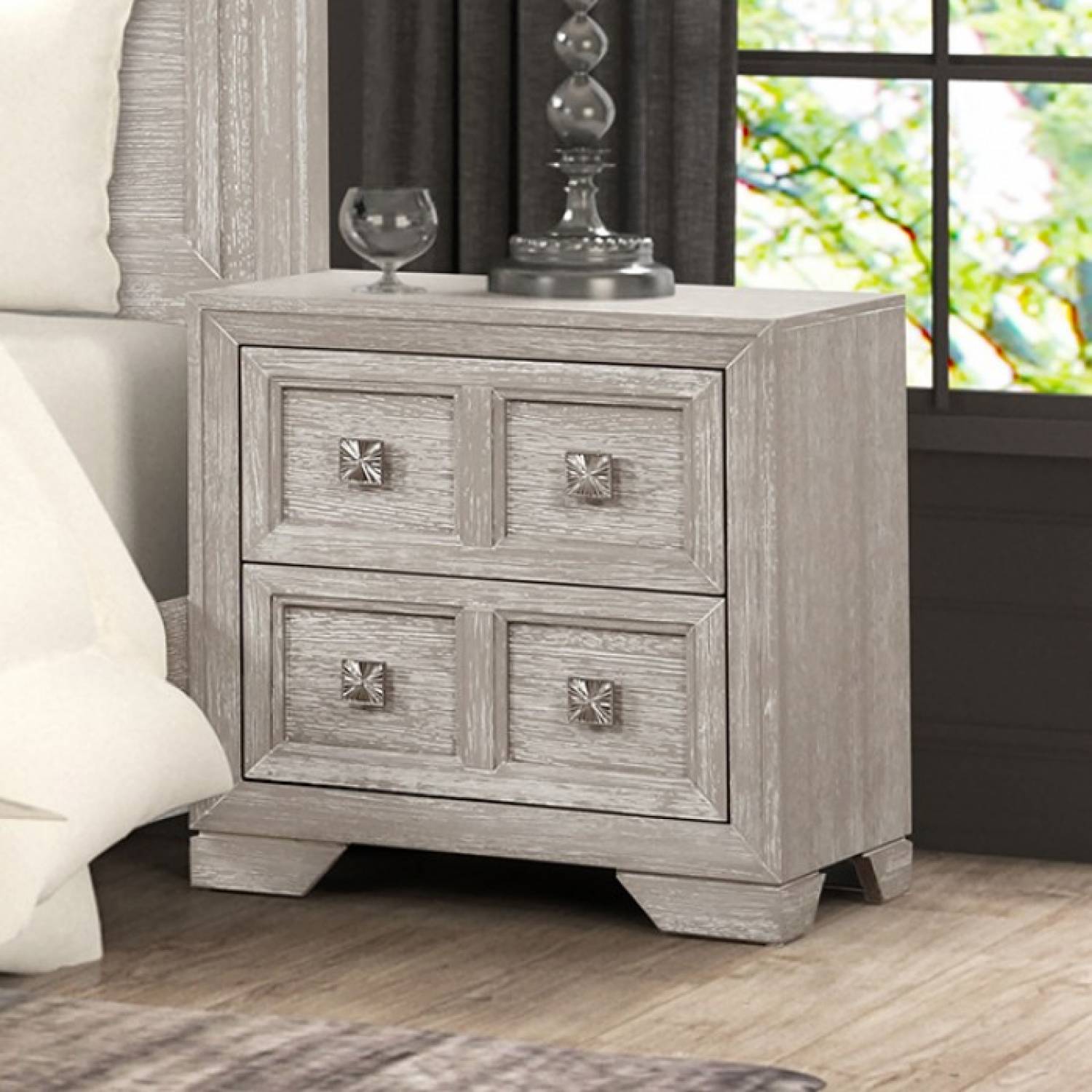 Argenthart Light Gray Queen 4 Piece Bedroom Set