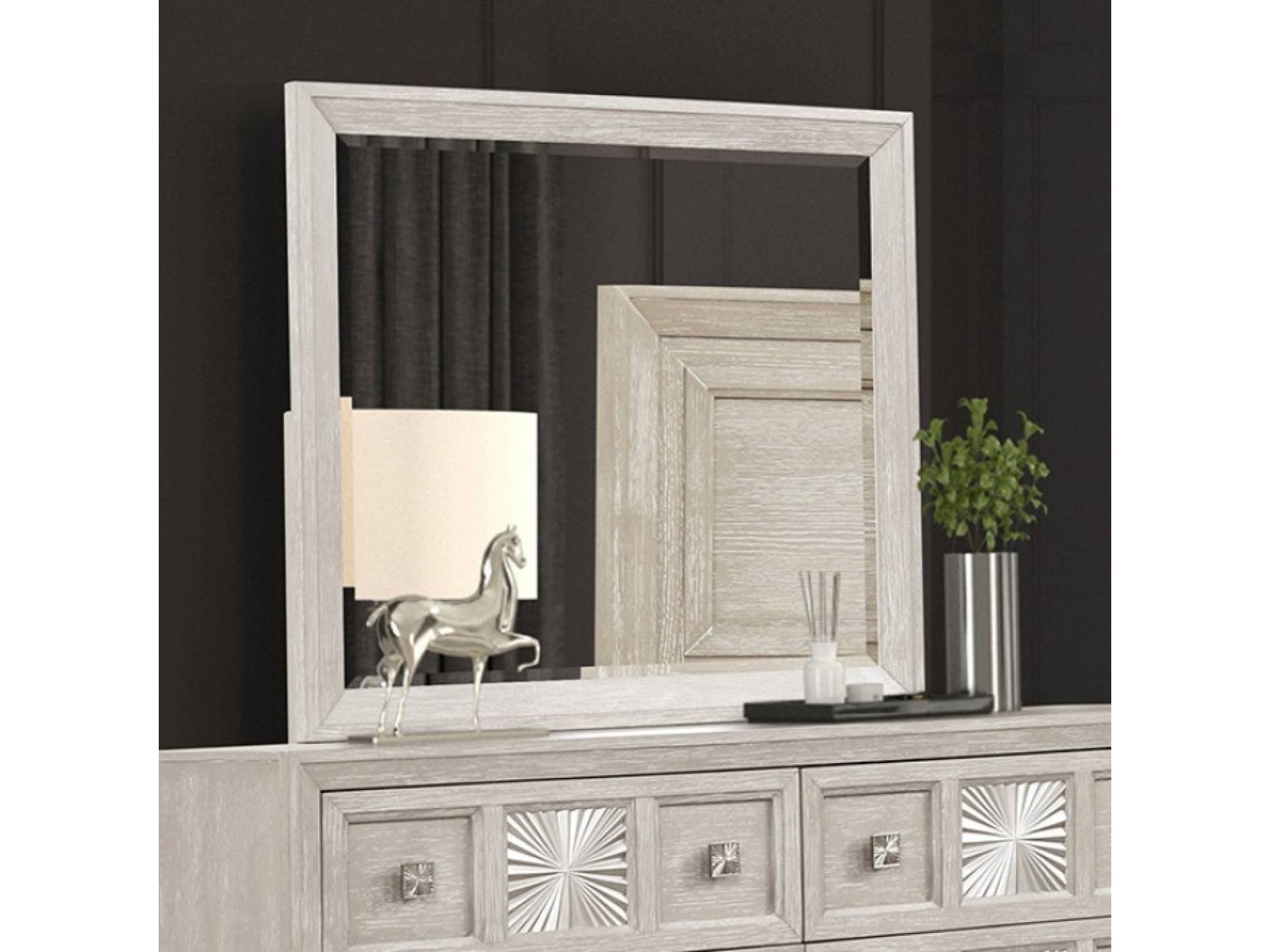Argenthart Light Gray Queen 5 Piece Bedroom Set w/2 Nightstands