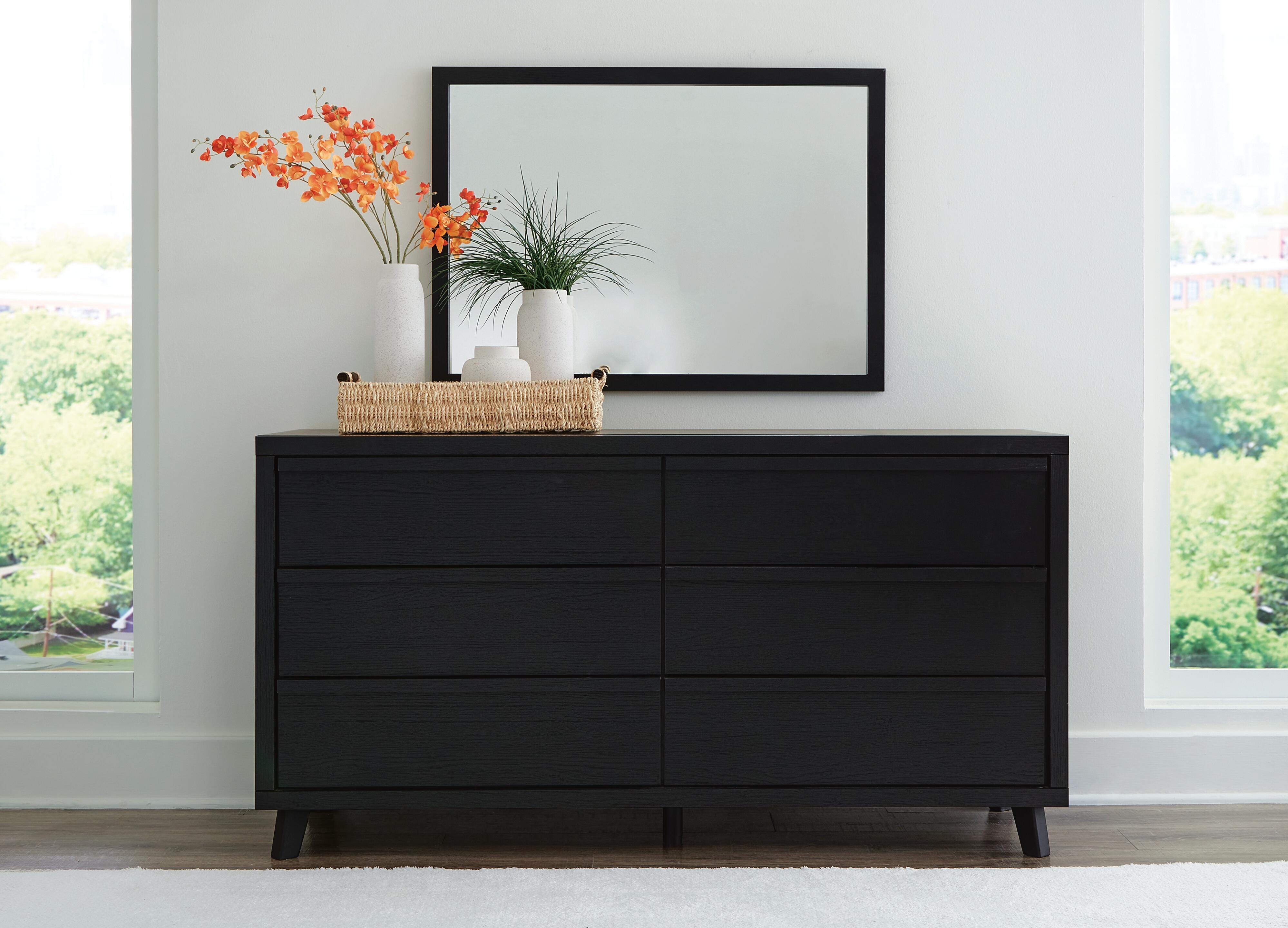 Danziar Panel Bed Bedroom Set