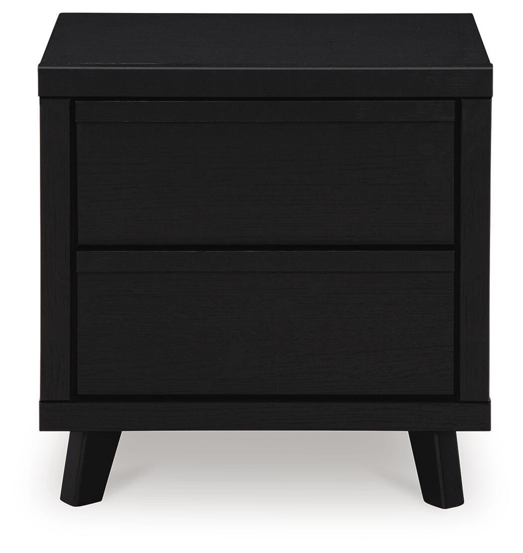 Danziar Panel Bed Bedroom Set