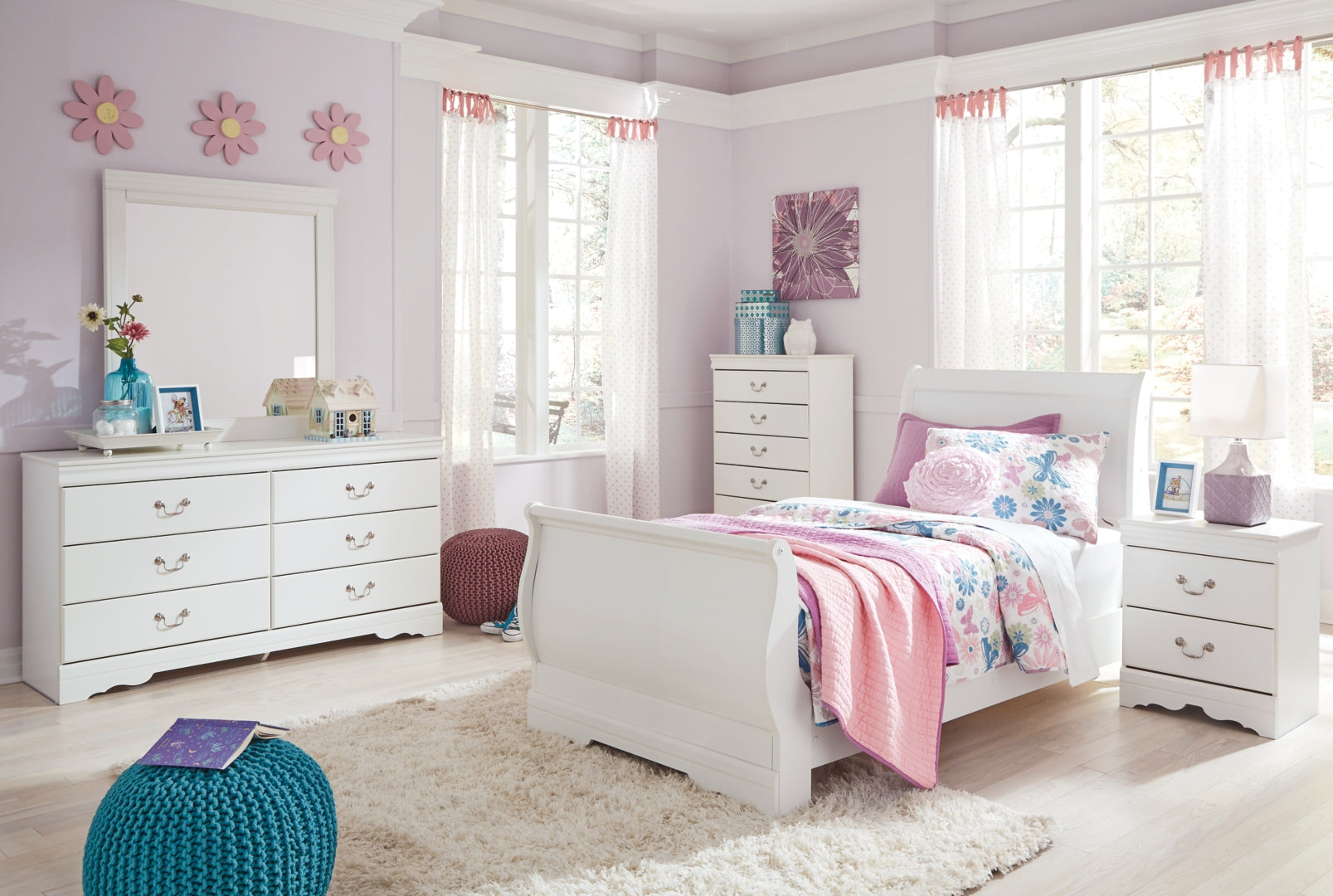 Anarasia White Bedroom Set