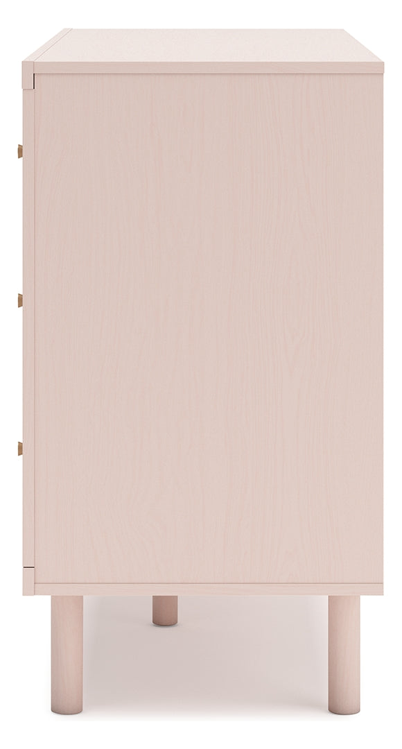 Wistenpine Pink Panel Bedroom Set