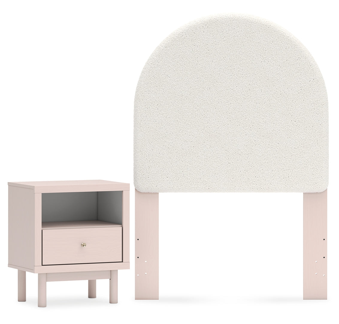 Wistenpine Pink Panel Bedroom Set