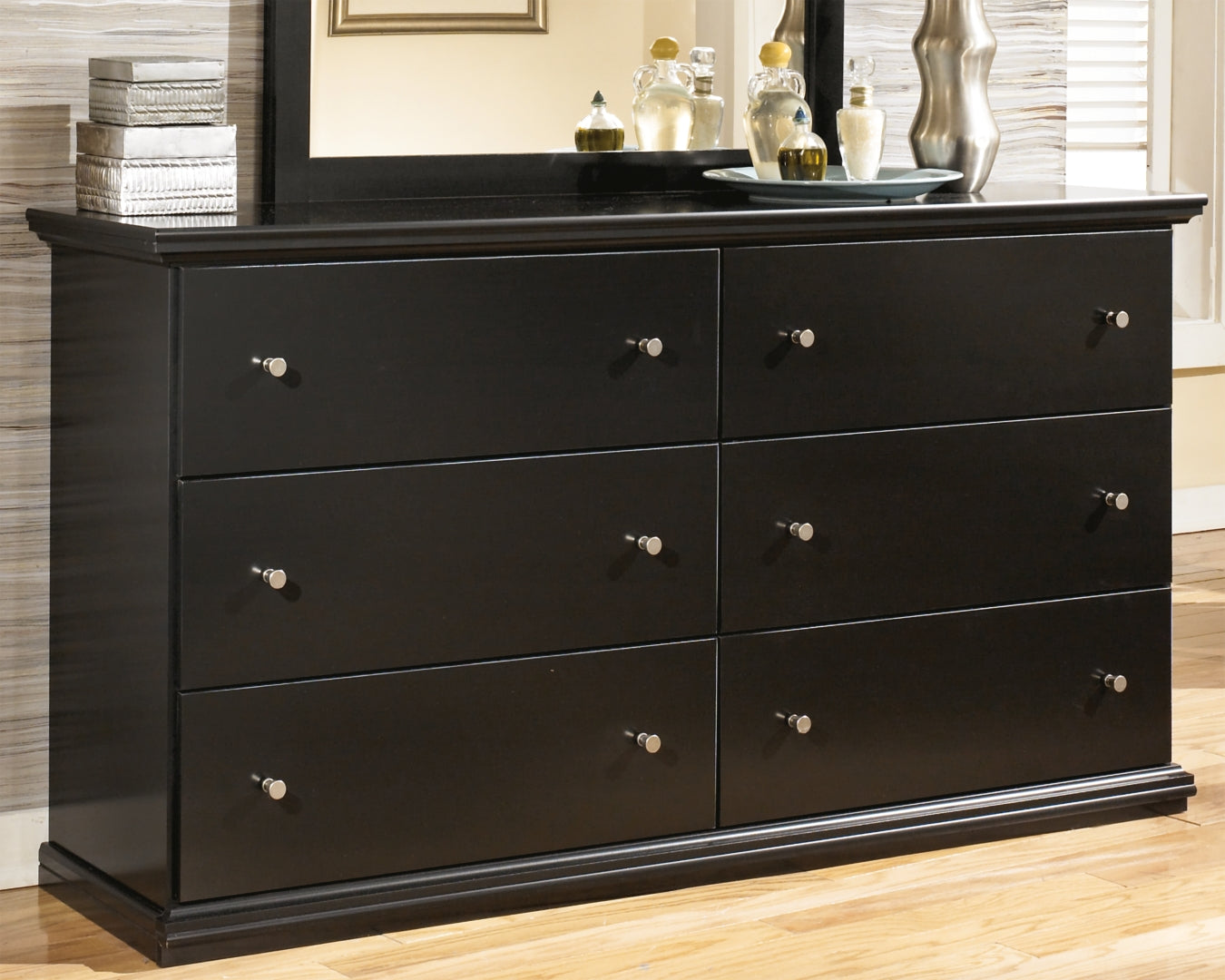 Maribel Black Panel Bedroom Set