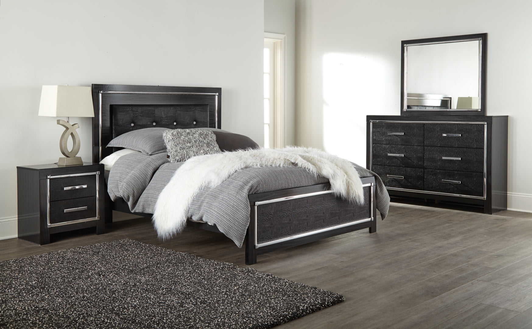 Kaydell Black Panel Bedroom Set