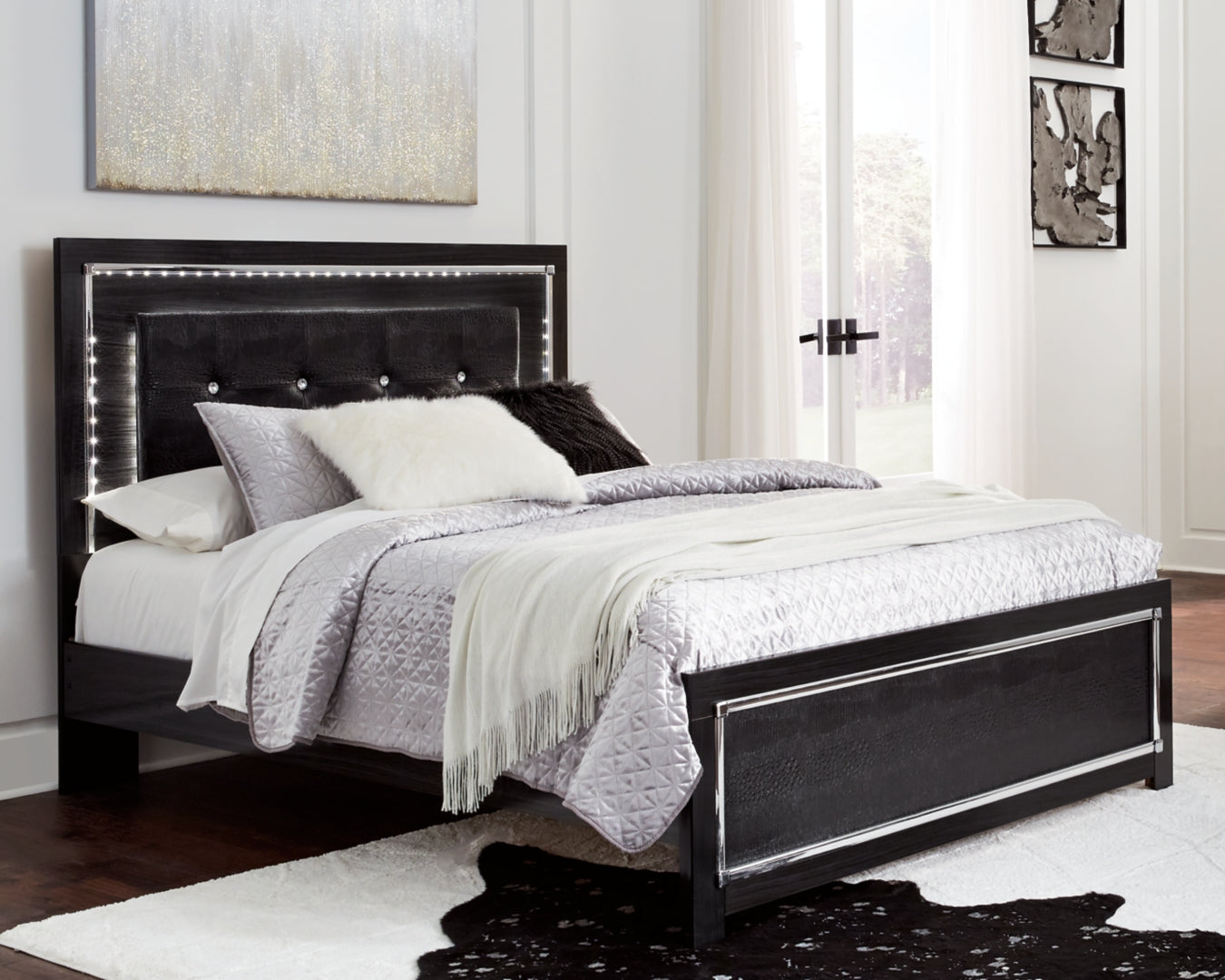 Kaydell Black Panel Bedroom Set