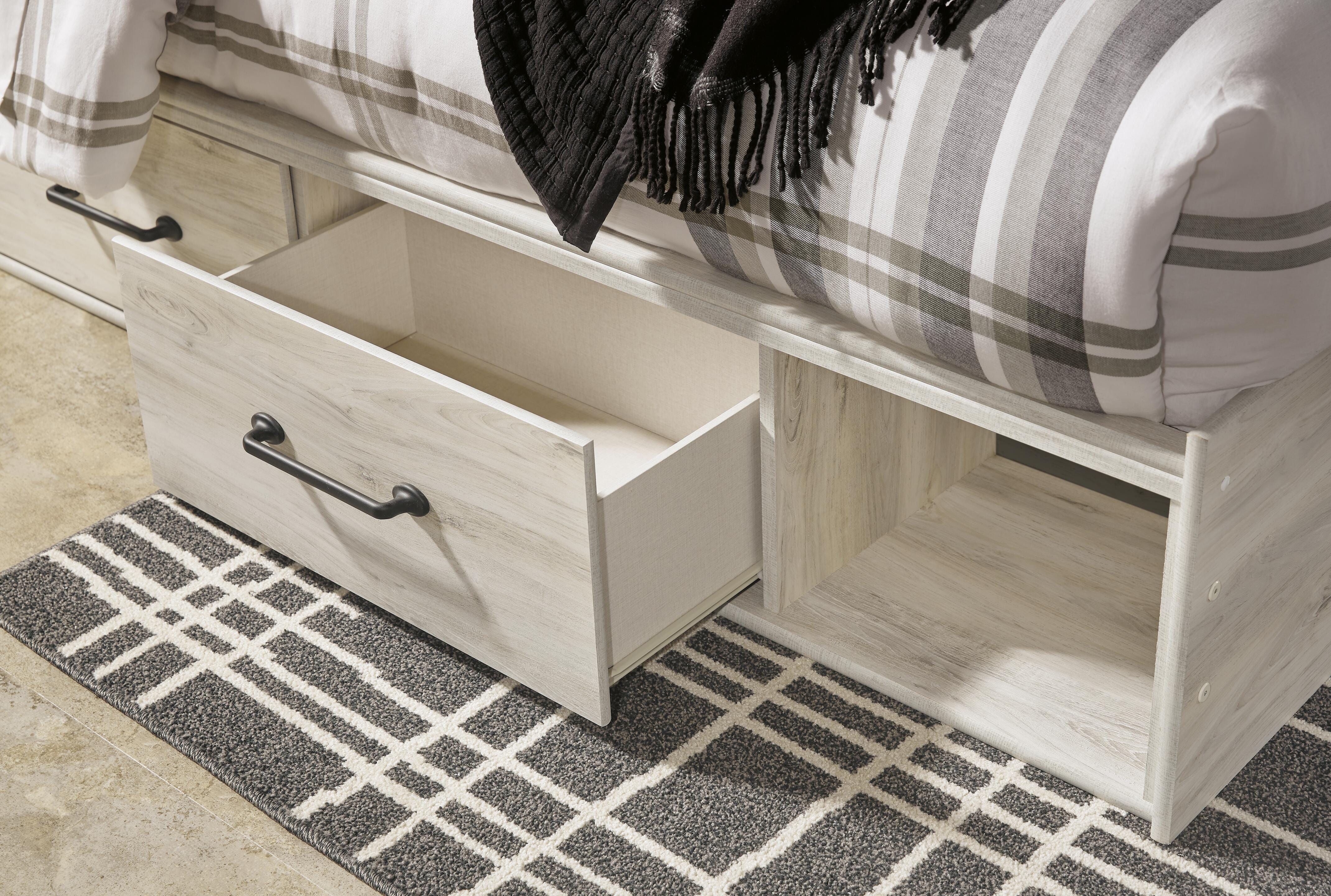 Cambeck Panel Bed Bedroom Set