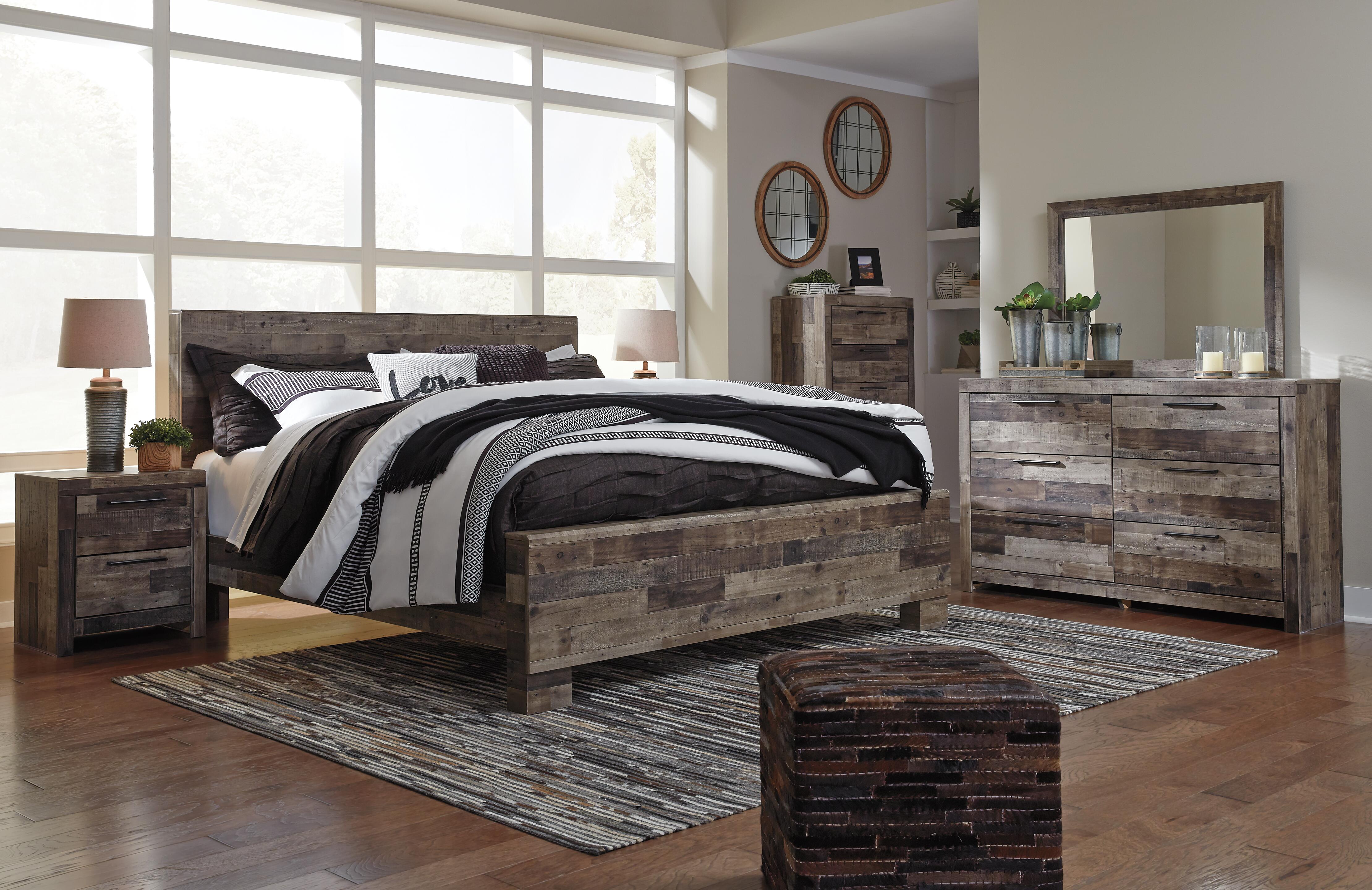 Derekson Panel Bed