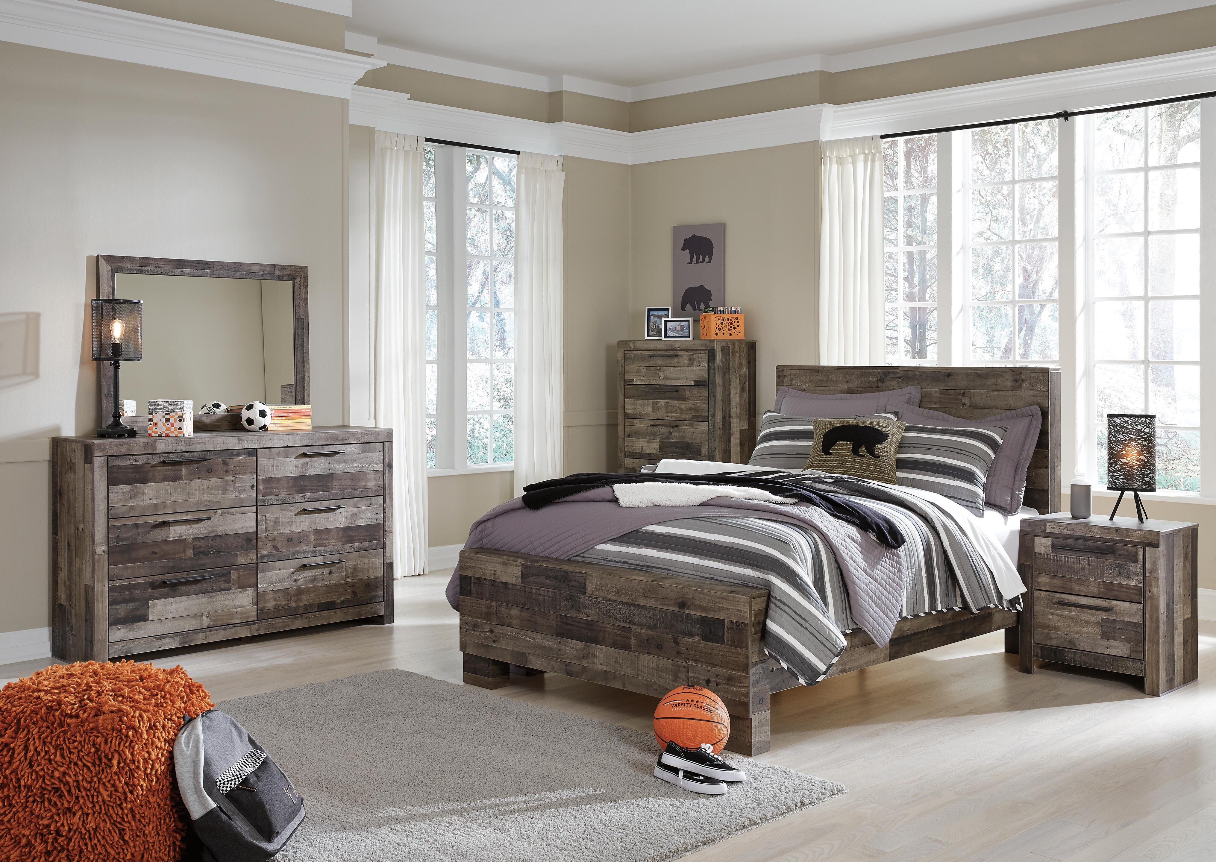 Derekson Panel Bed Bedroom Set