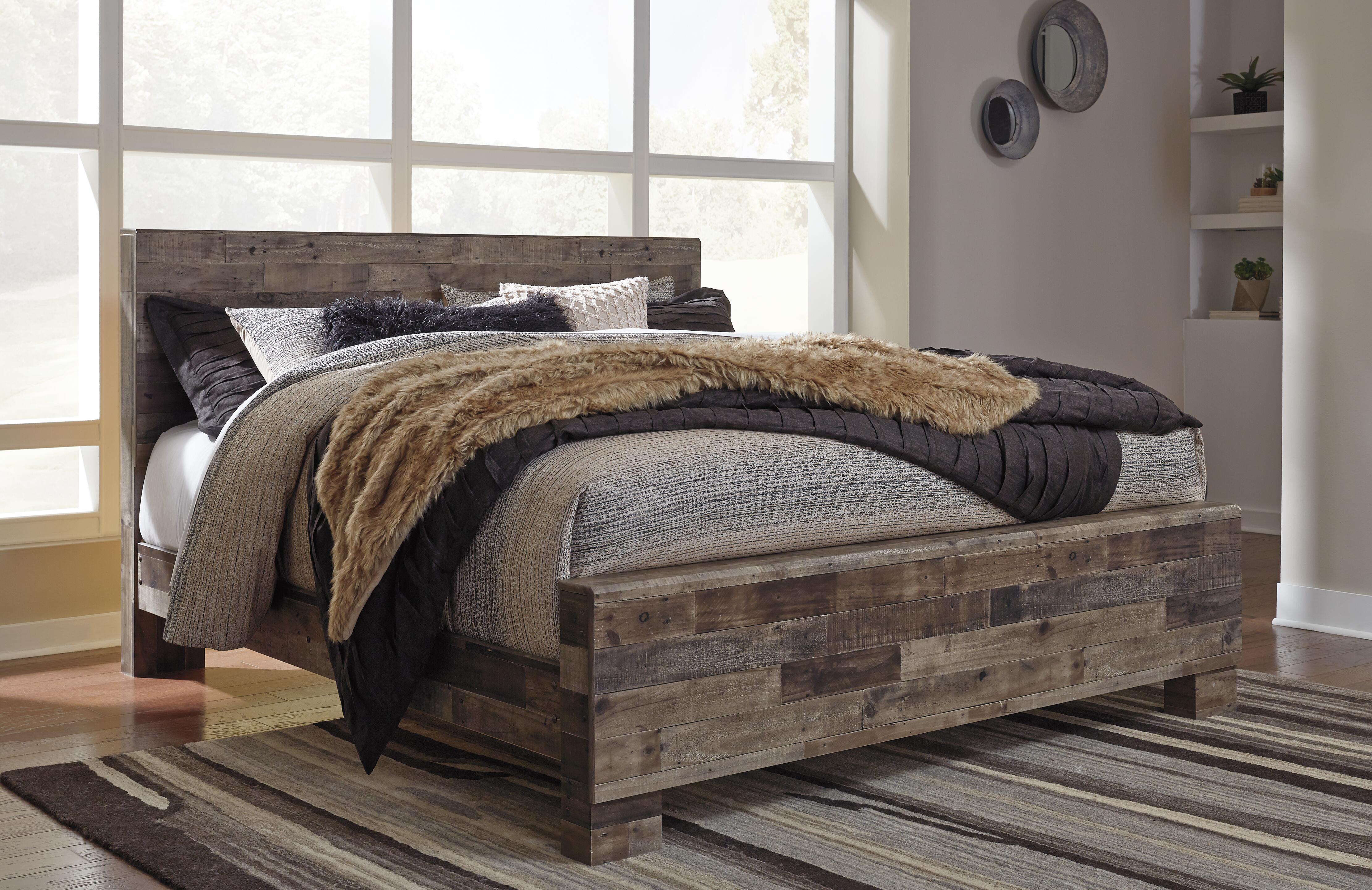 Derekson Panel Bed Bedroom Set