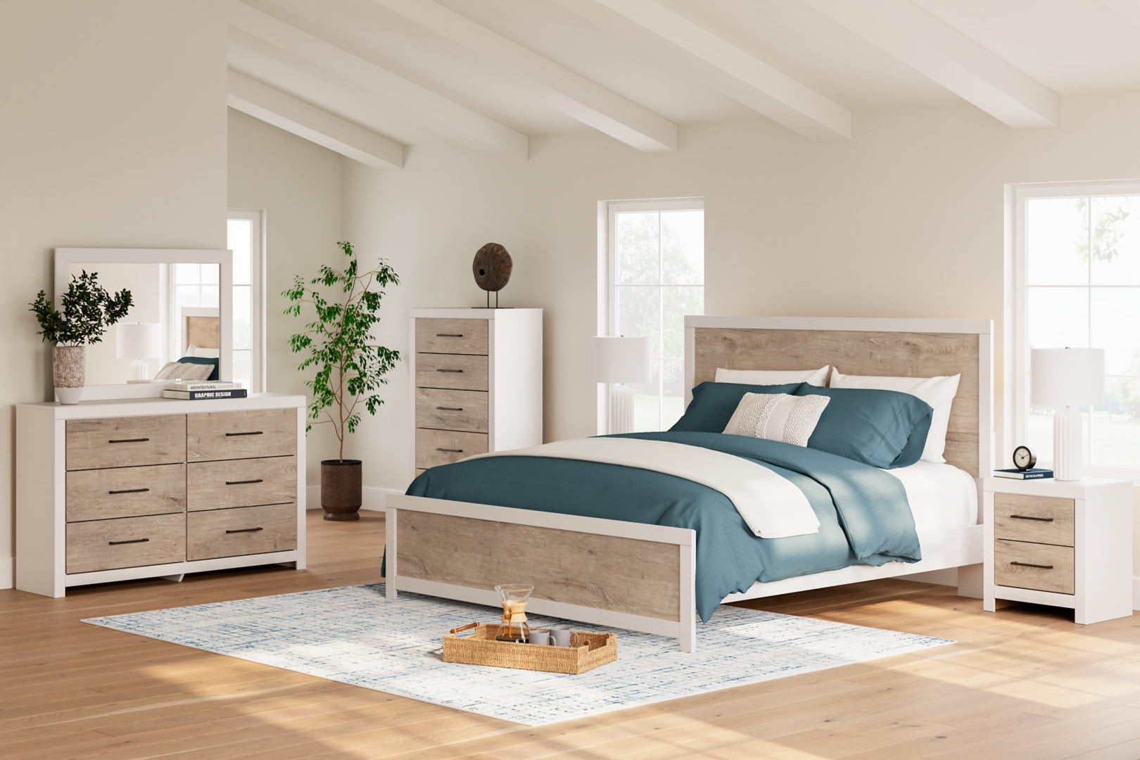 Charbitt White Panel Bedroom Set