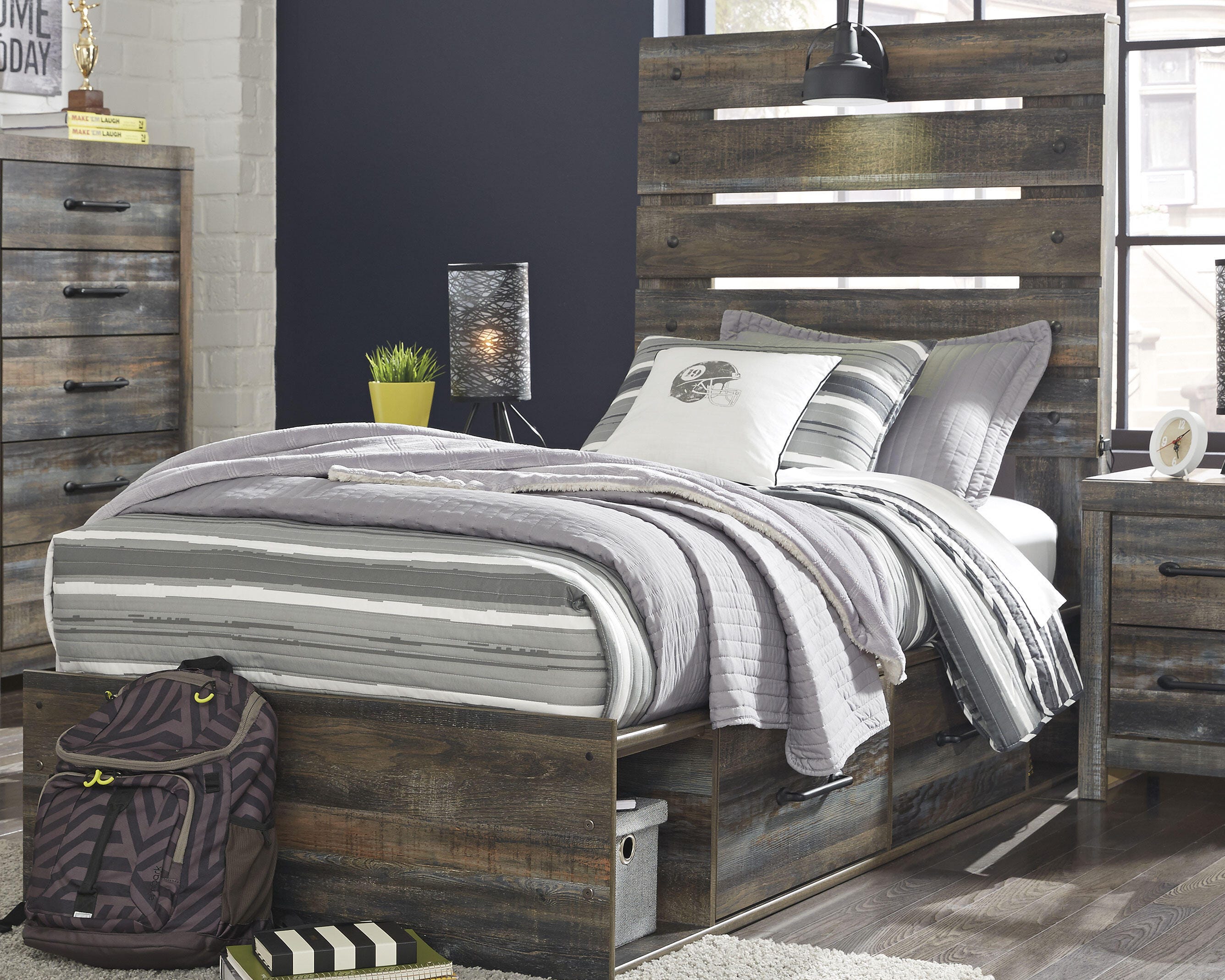 Drystan Panel Bed Bedroom Set