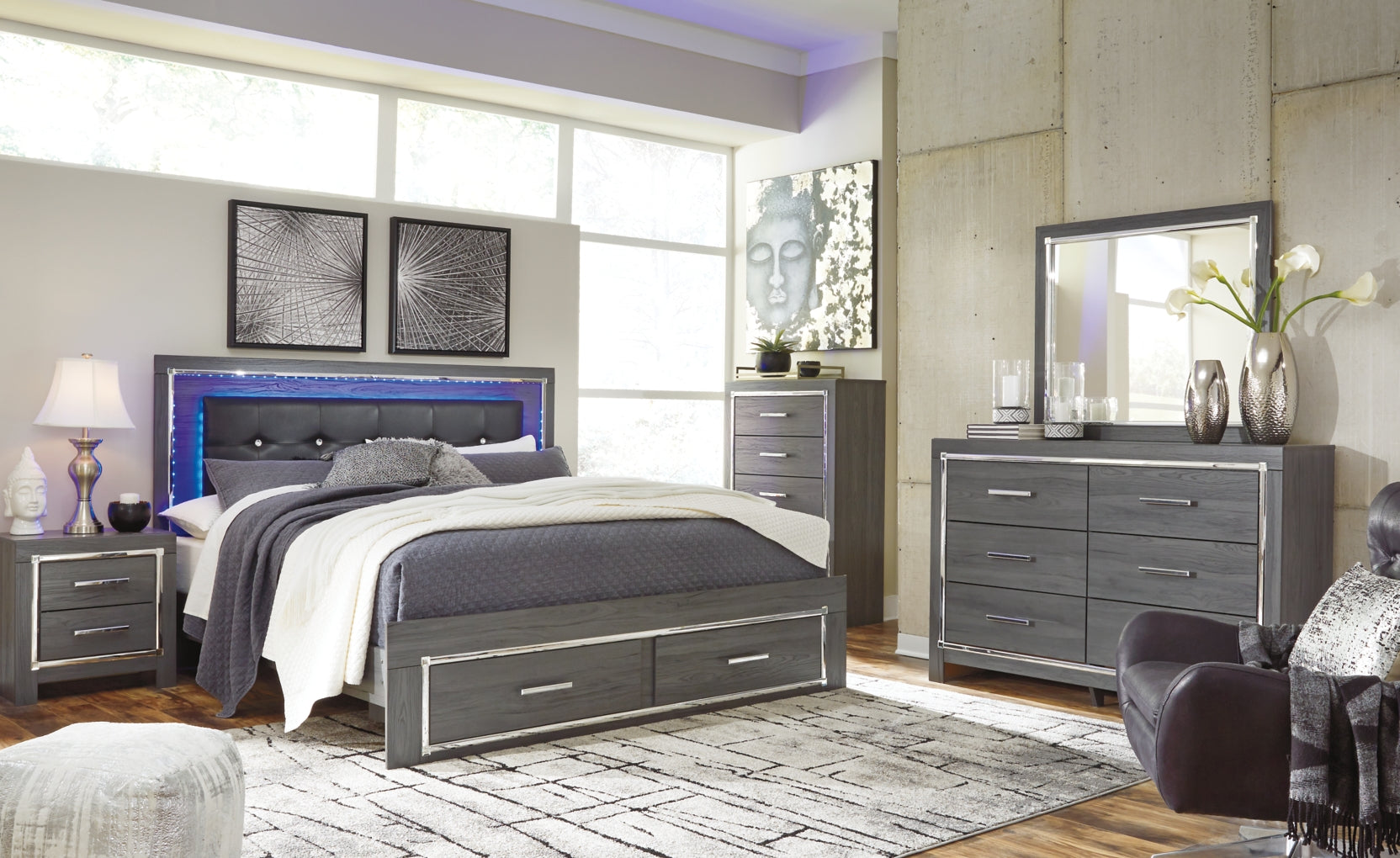 Lodanna Dresser and Mirror