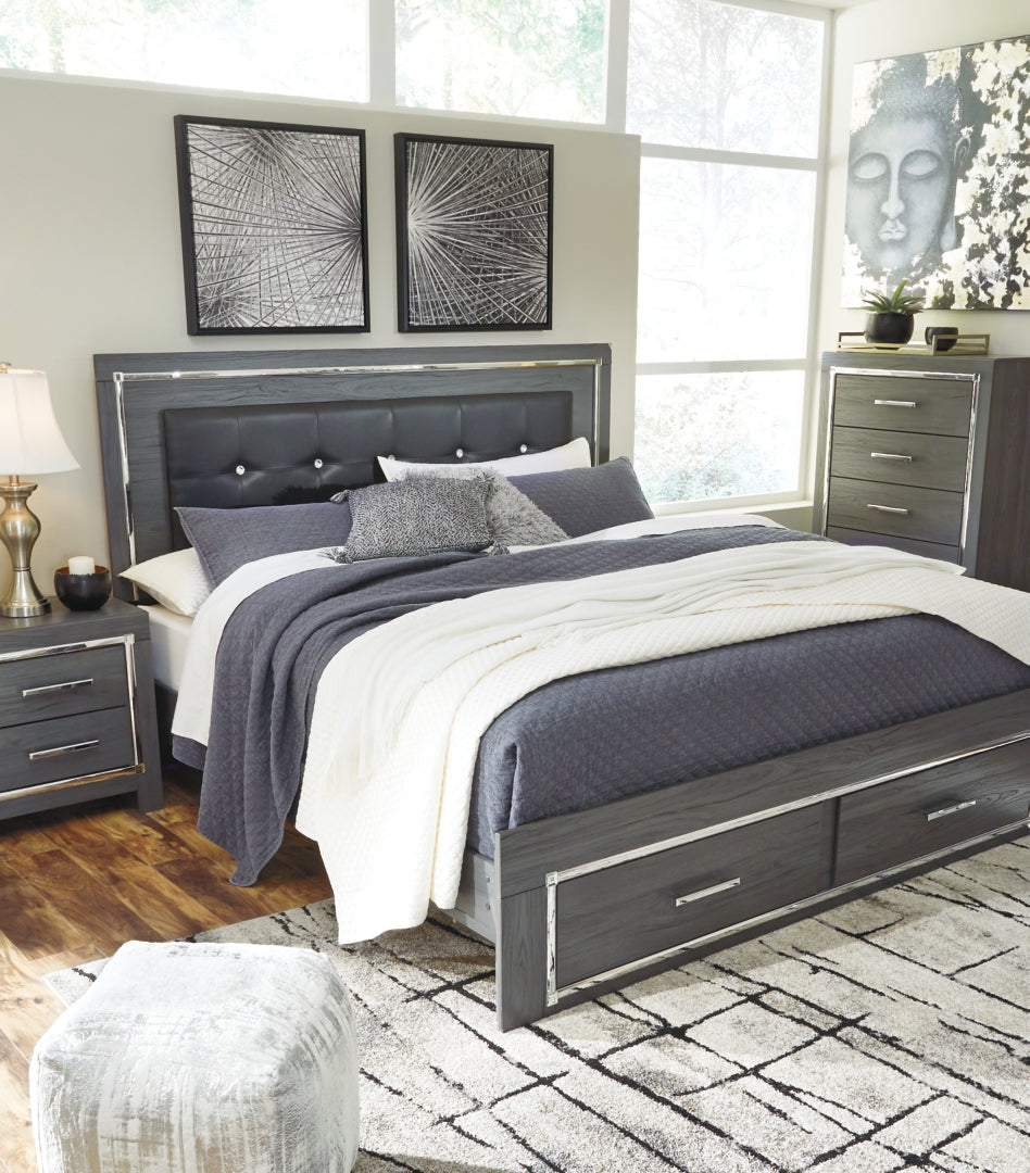 Lodanna Grey Panel Bedroom Set