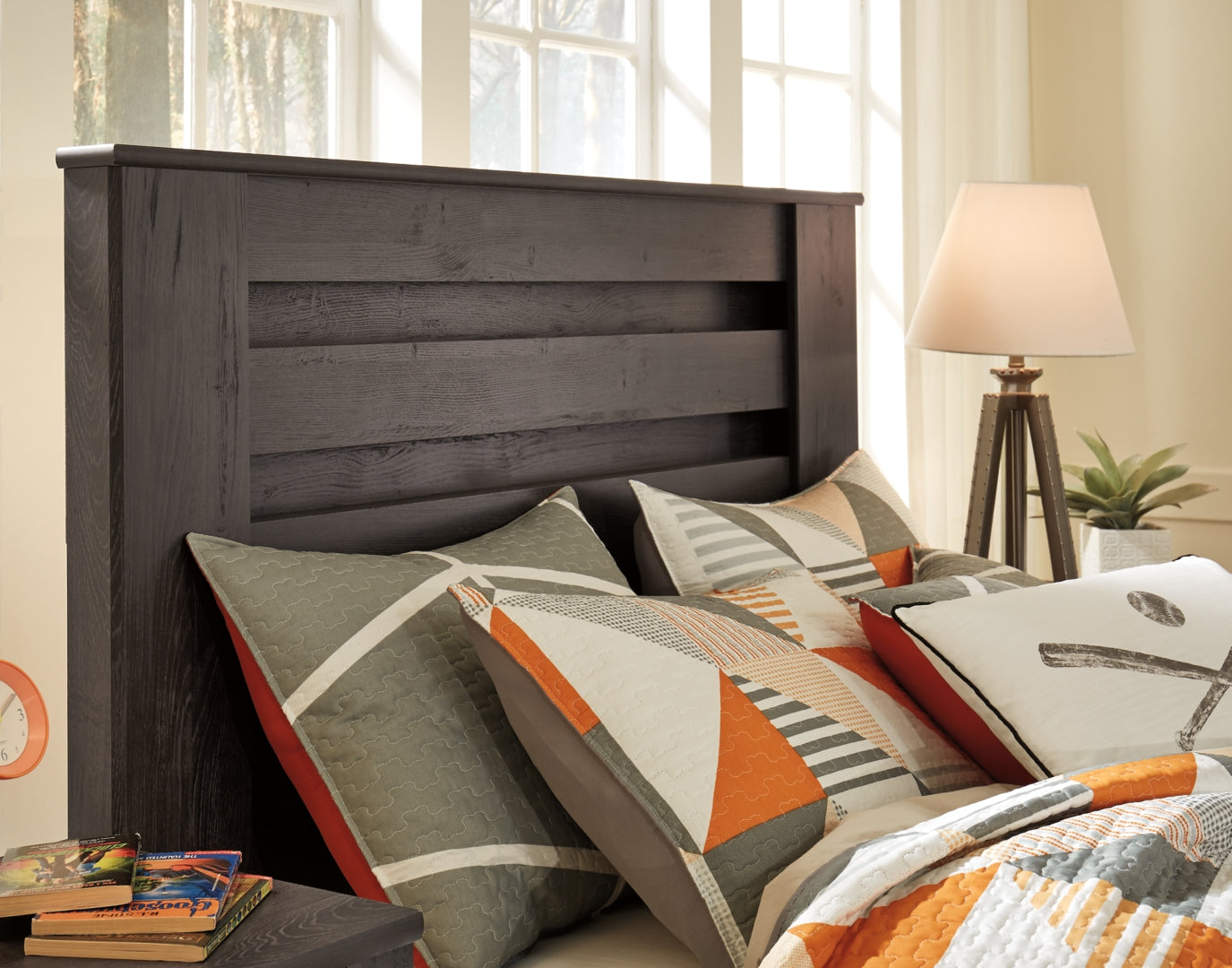 Brinxton Grey Panel Bedroom Set