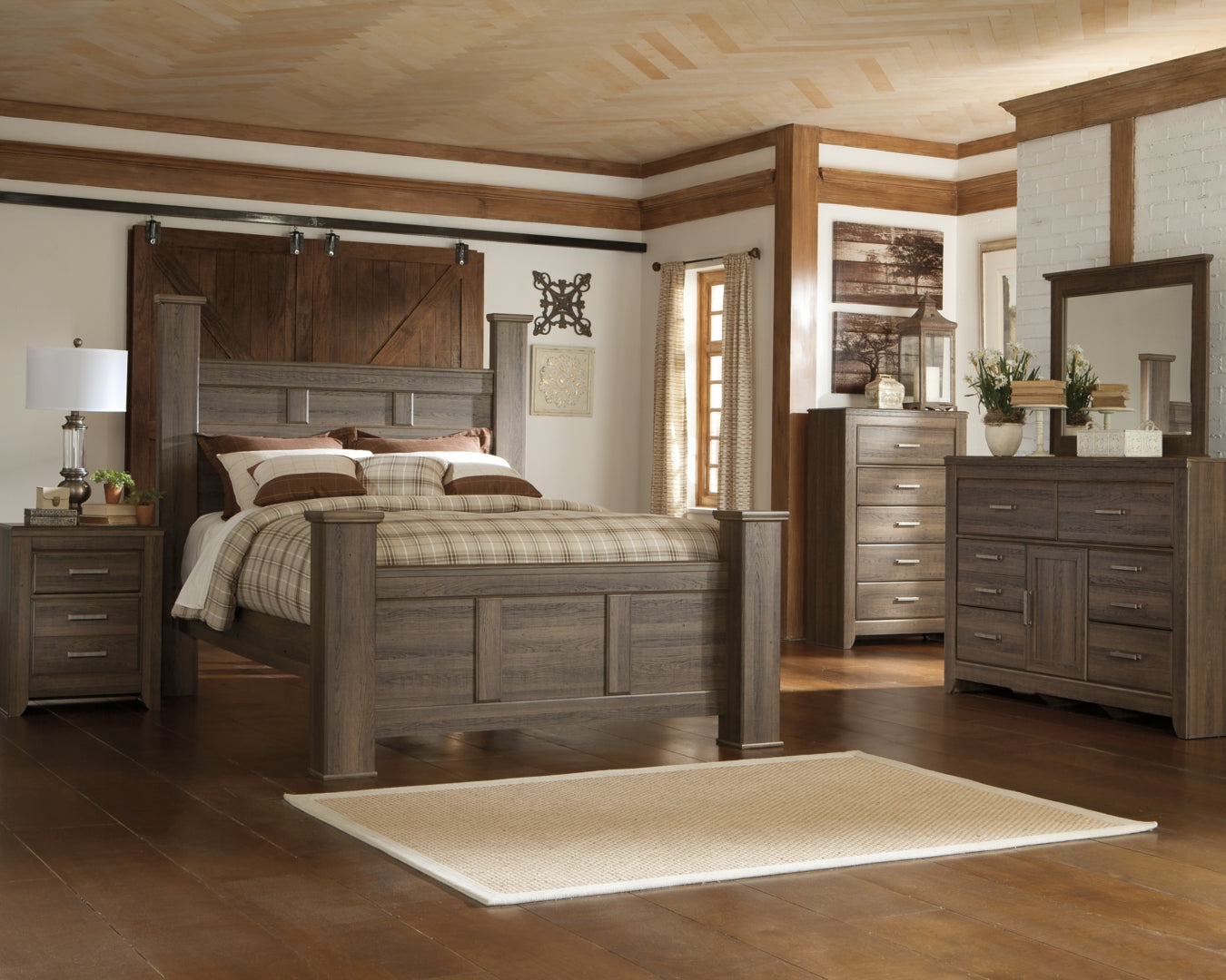 Juararo Brown Panel Bedroom Set