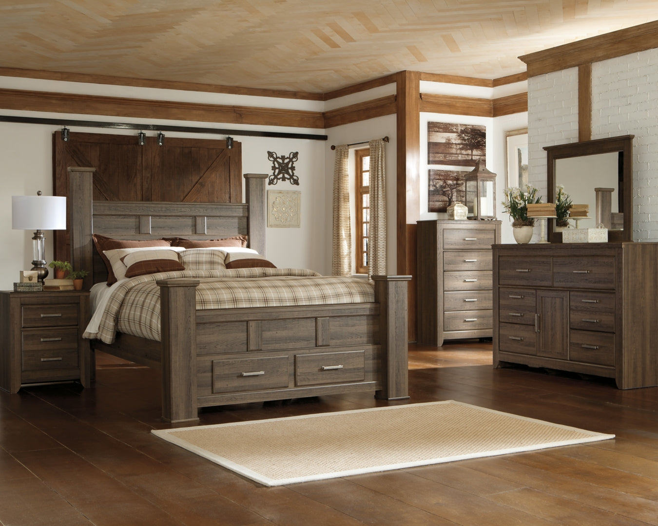 Juararo Brown Panel Bedroom Set