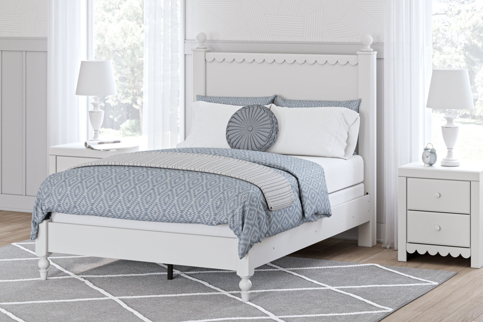 Mollviney Panel Storage Bed