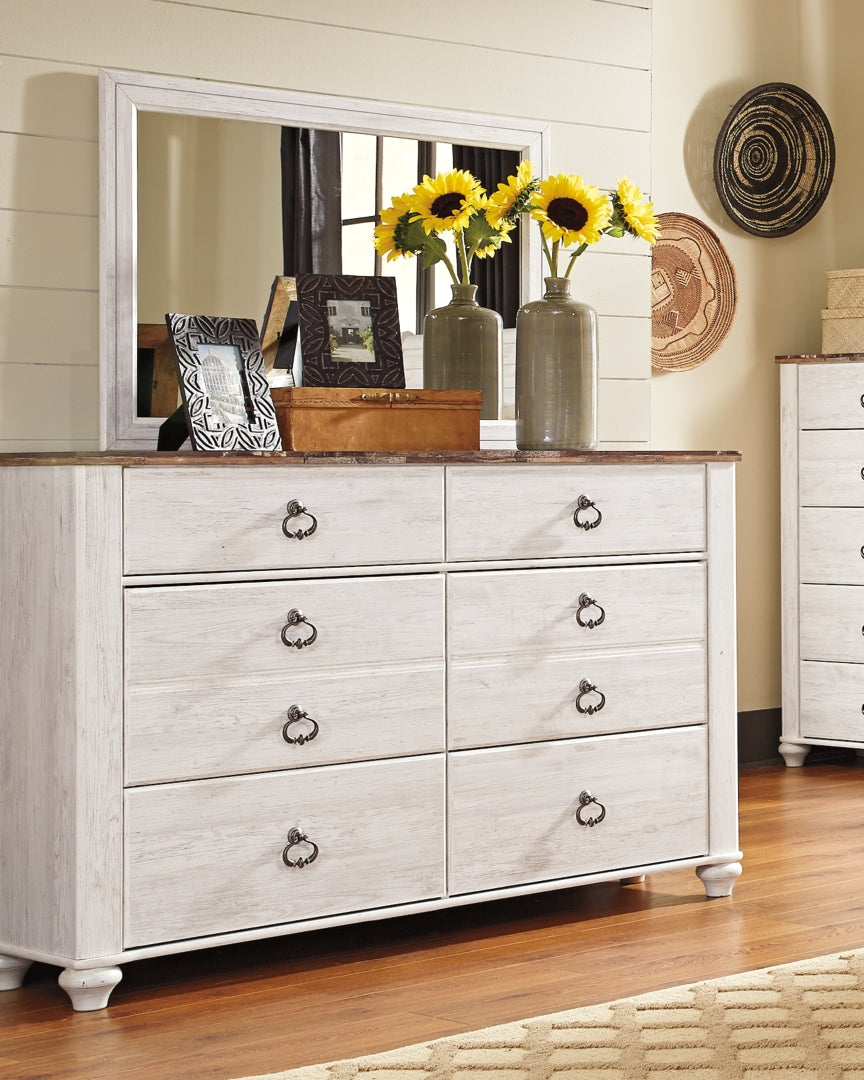 Willowton Beige Panel Bedroom Set