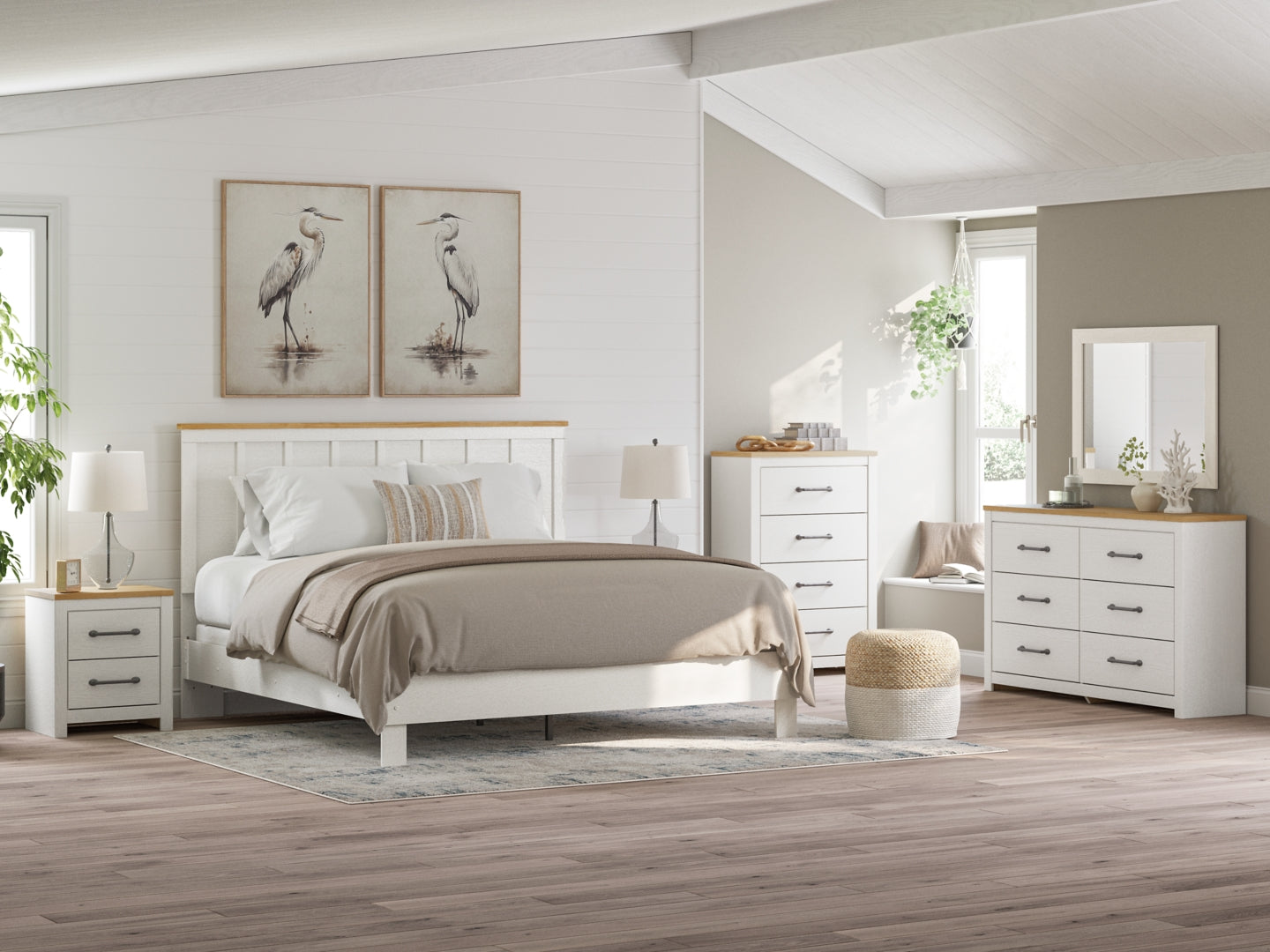 Linnocreek White Panel Bedroom Set