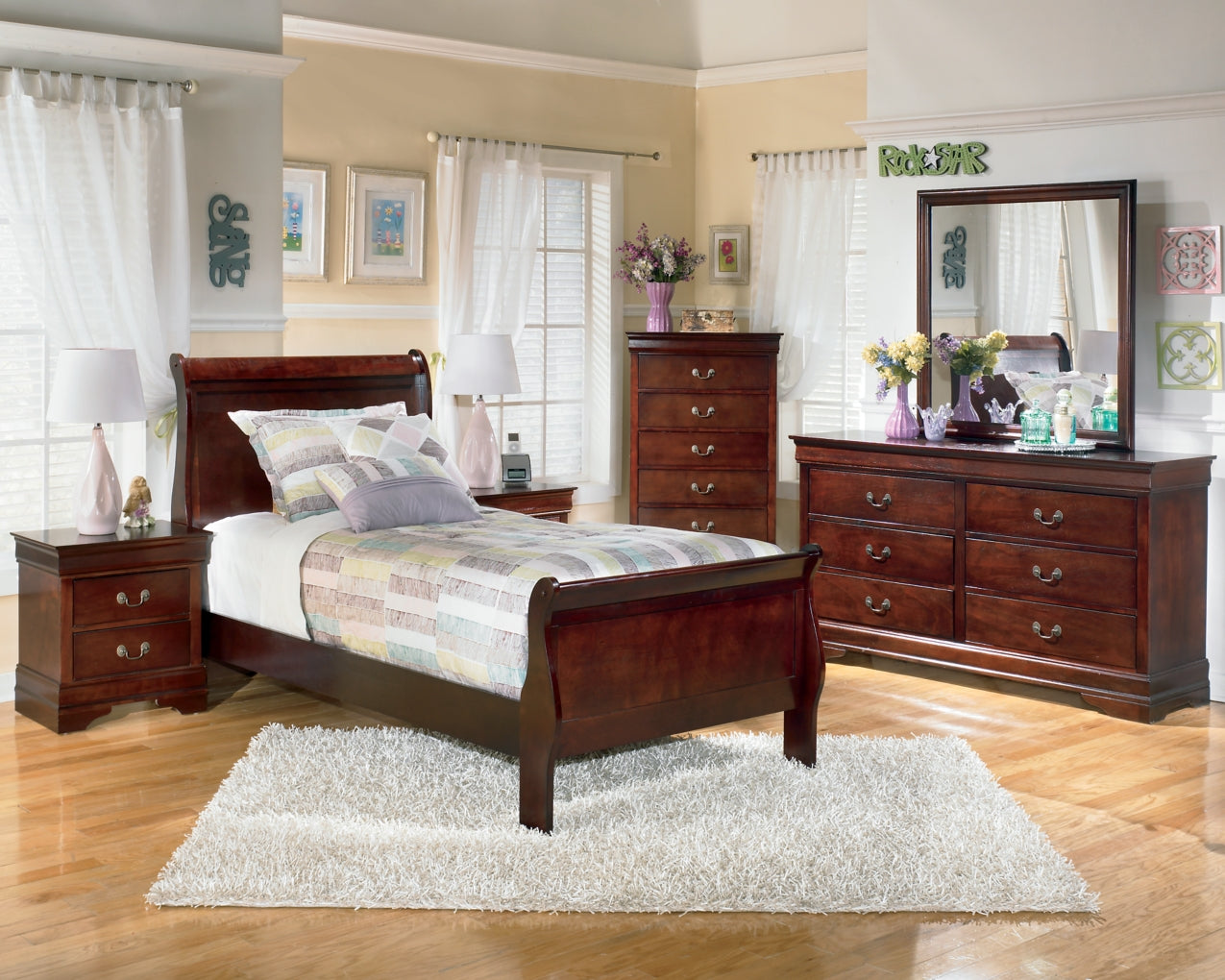 Alisdair Dresser & Chest