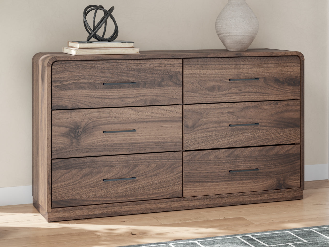 Hollinaze Dresser & Chest
