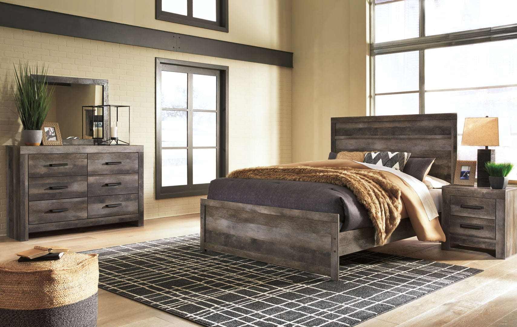 Wynnlow Grey Crossbuck Panel Bedroom Set