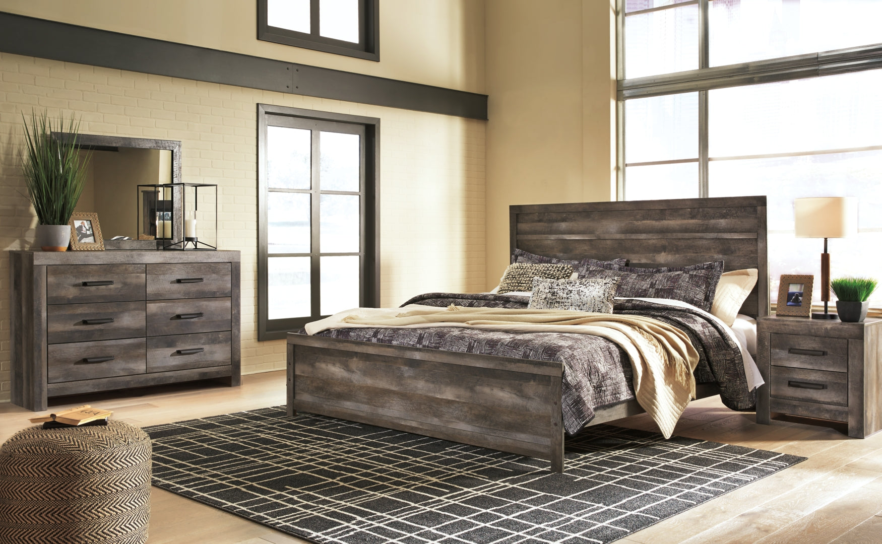 Wynnlow Grey Crossbuck Panel Bedroom Set