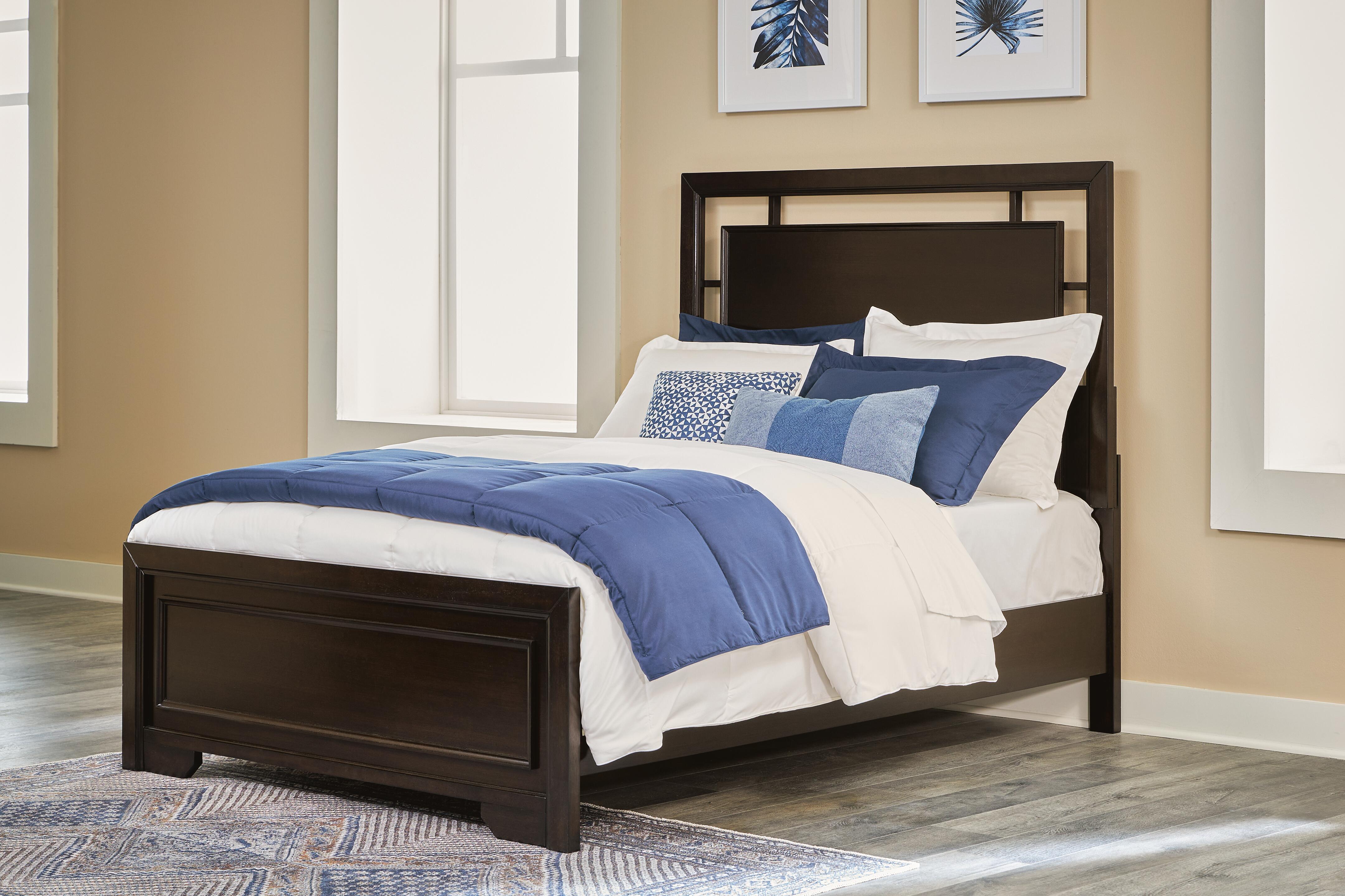 Covetown Panel Bed Bedroom Set