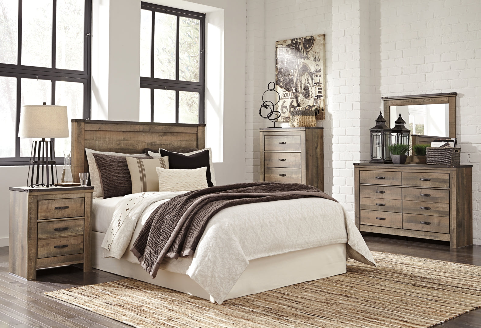 Trinell Brown Panel Bedroom Set