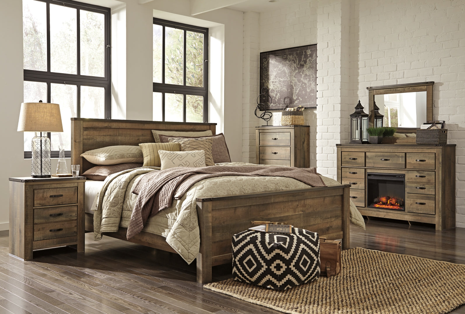 Trinell Brown Panel Bedroom Set