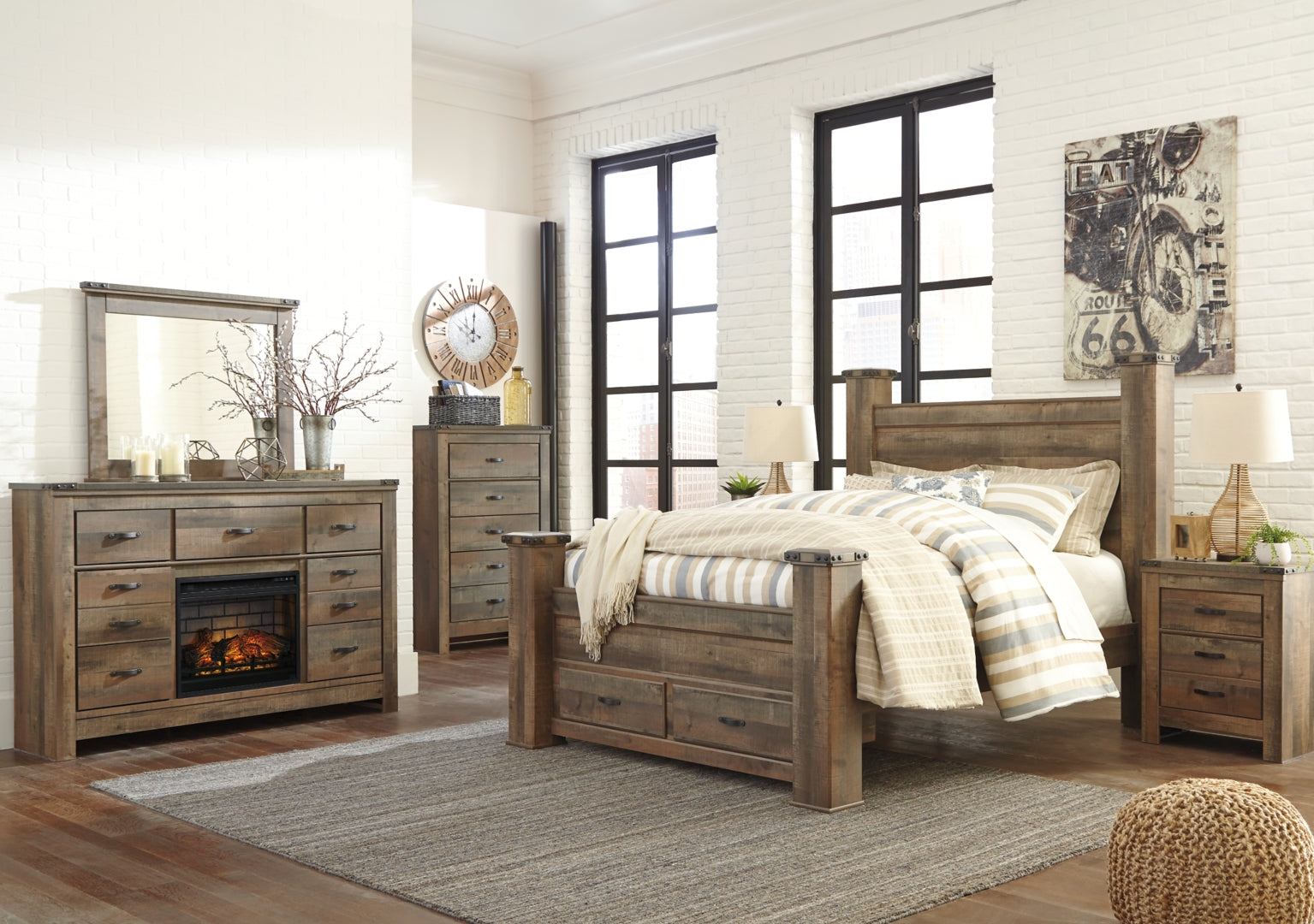 Trinell Brown Panel Bedroom Set