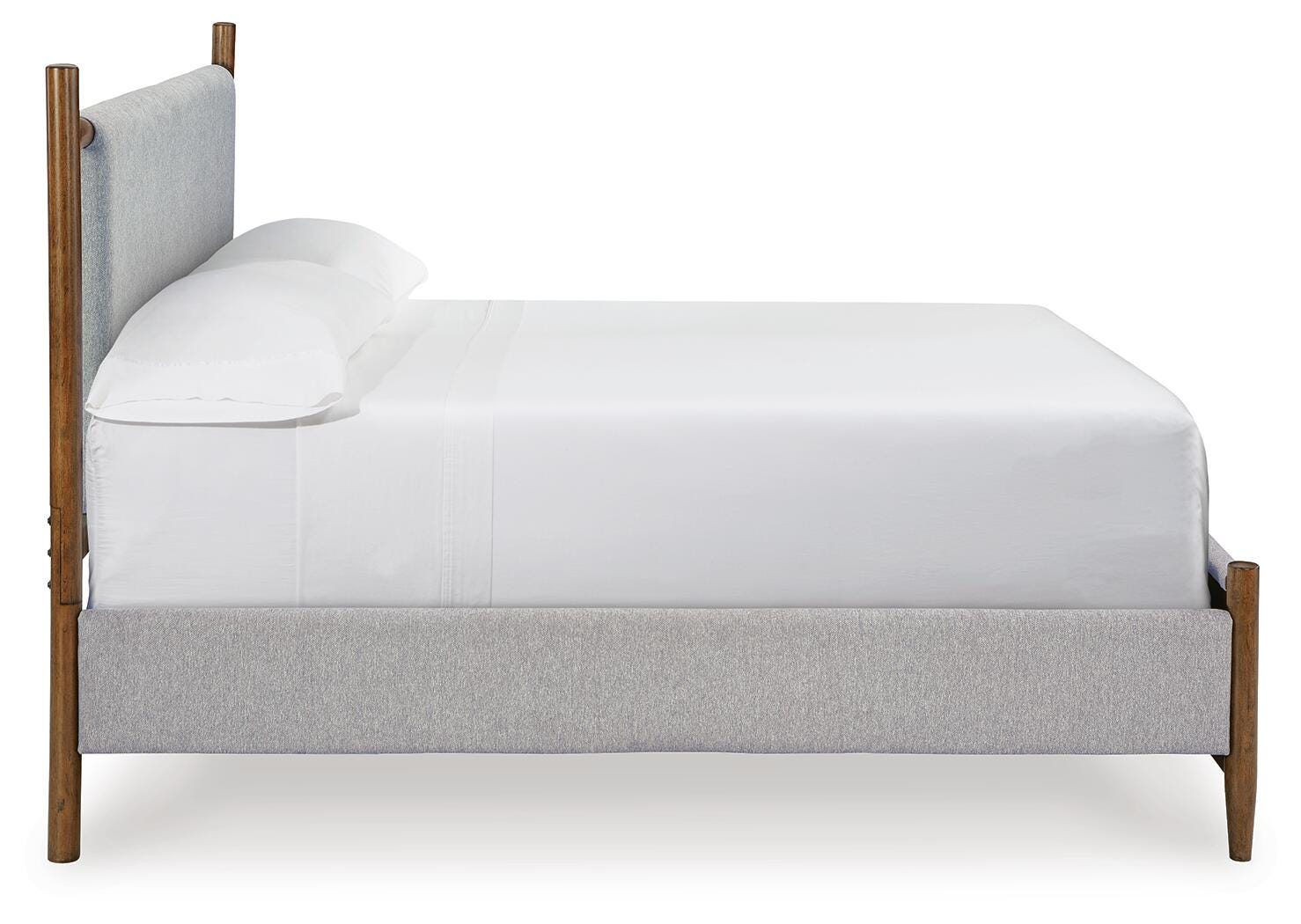 Lyncott Upholstered Bed