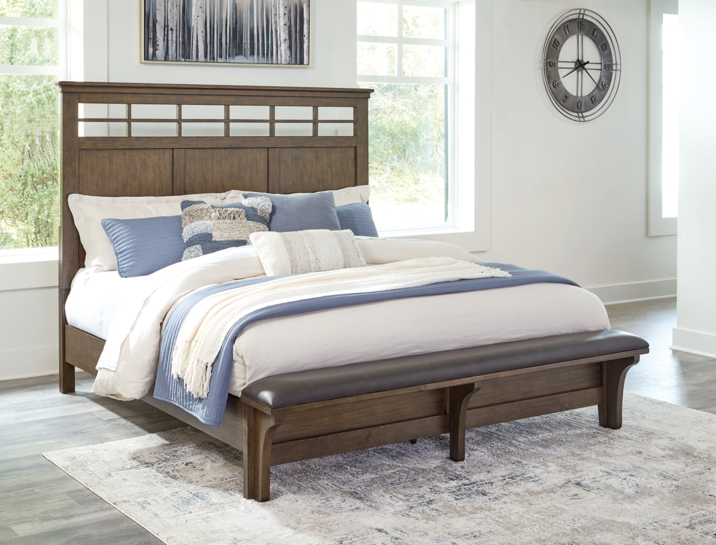 Shawbeck Panel Bed