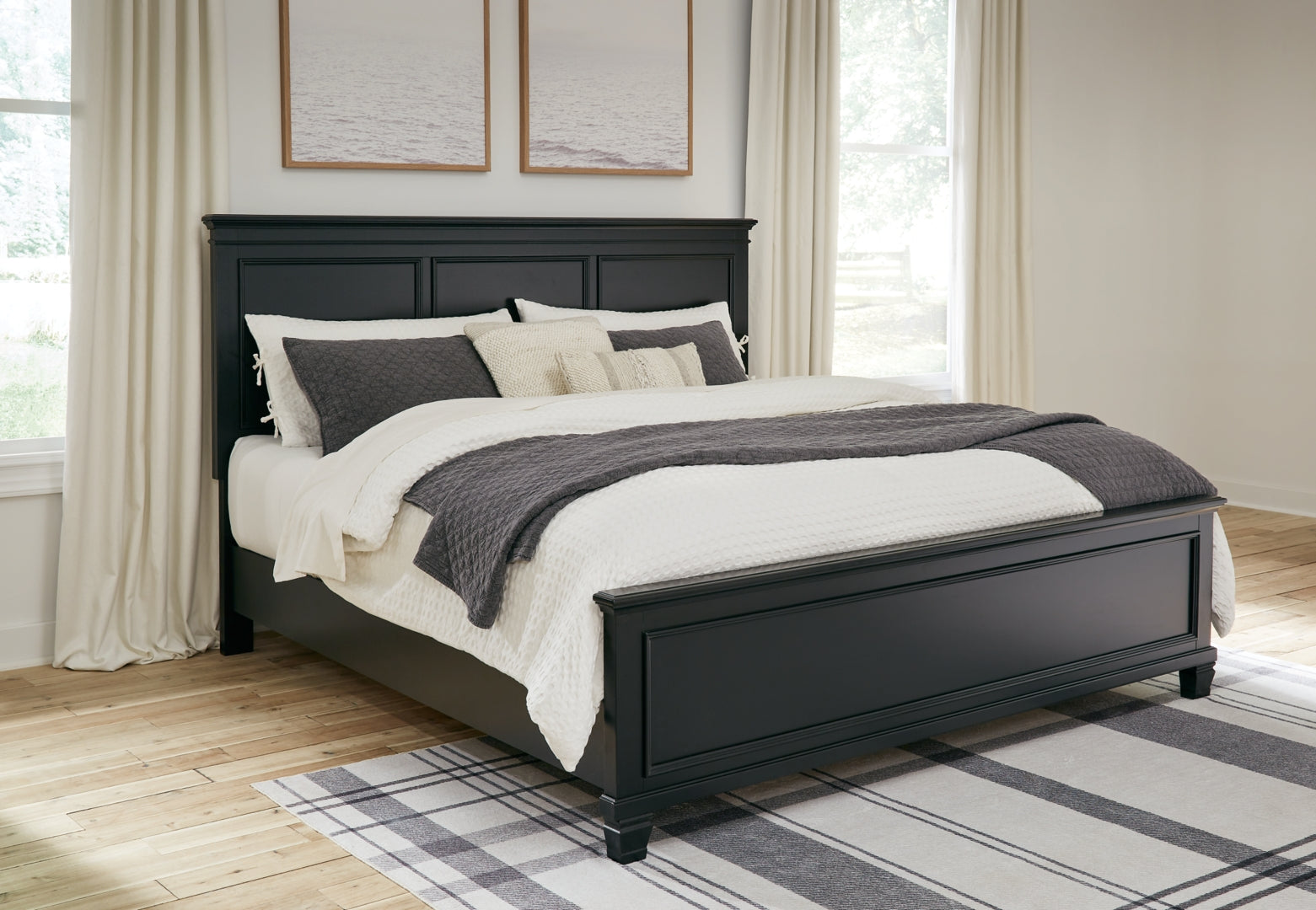 Lanolee Panel Bed